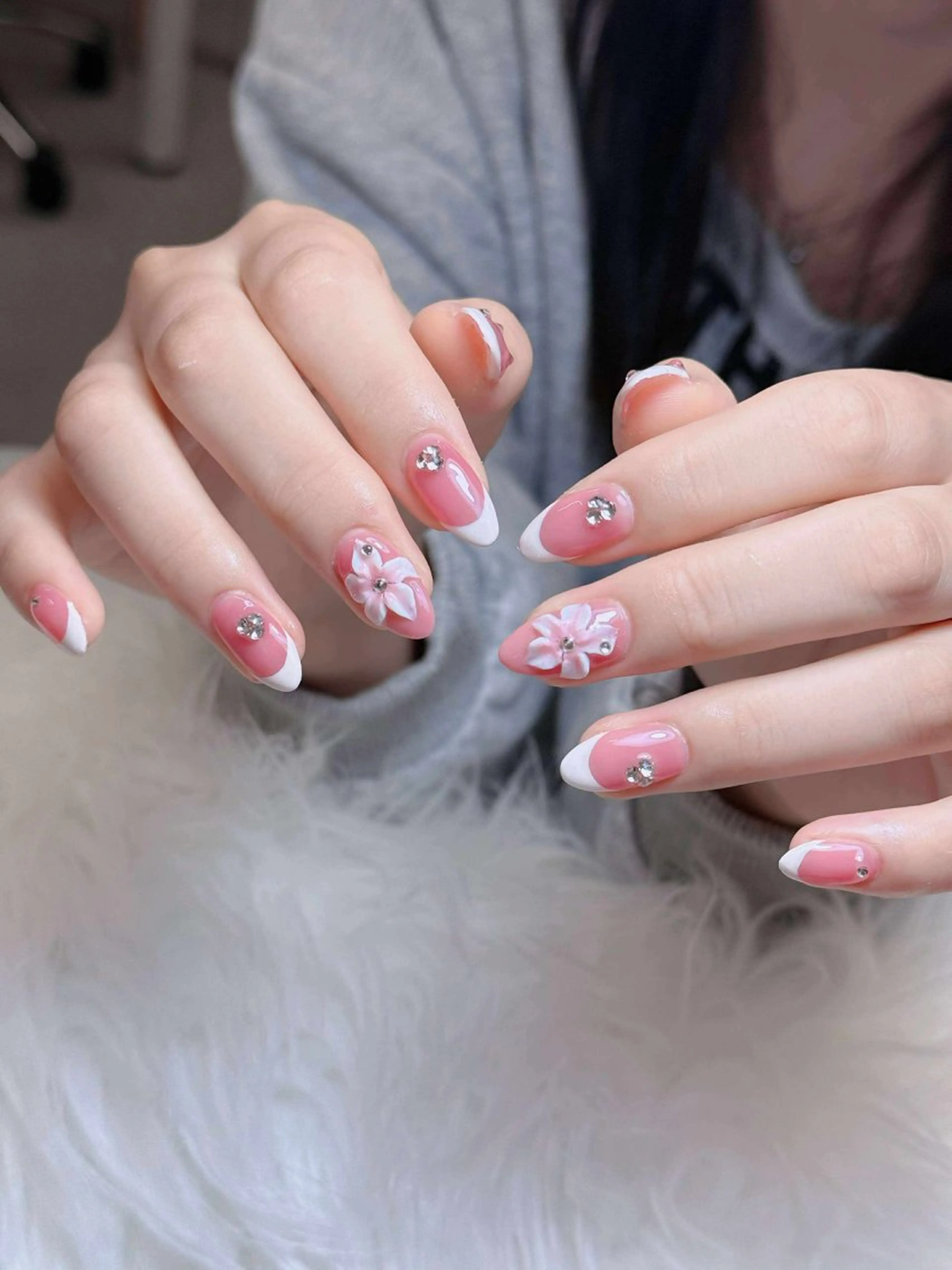 ネイル オーロラネイル チークネイル フットネイル フレンチネイル ハロウィン ハンドネイル Lumi Nail 新大久保3‘のネイルデザイン