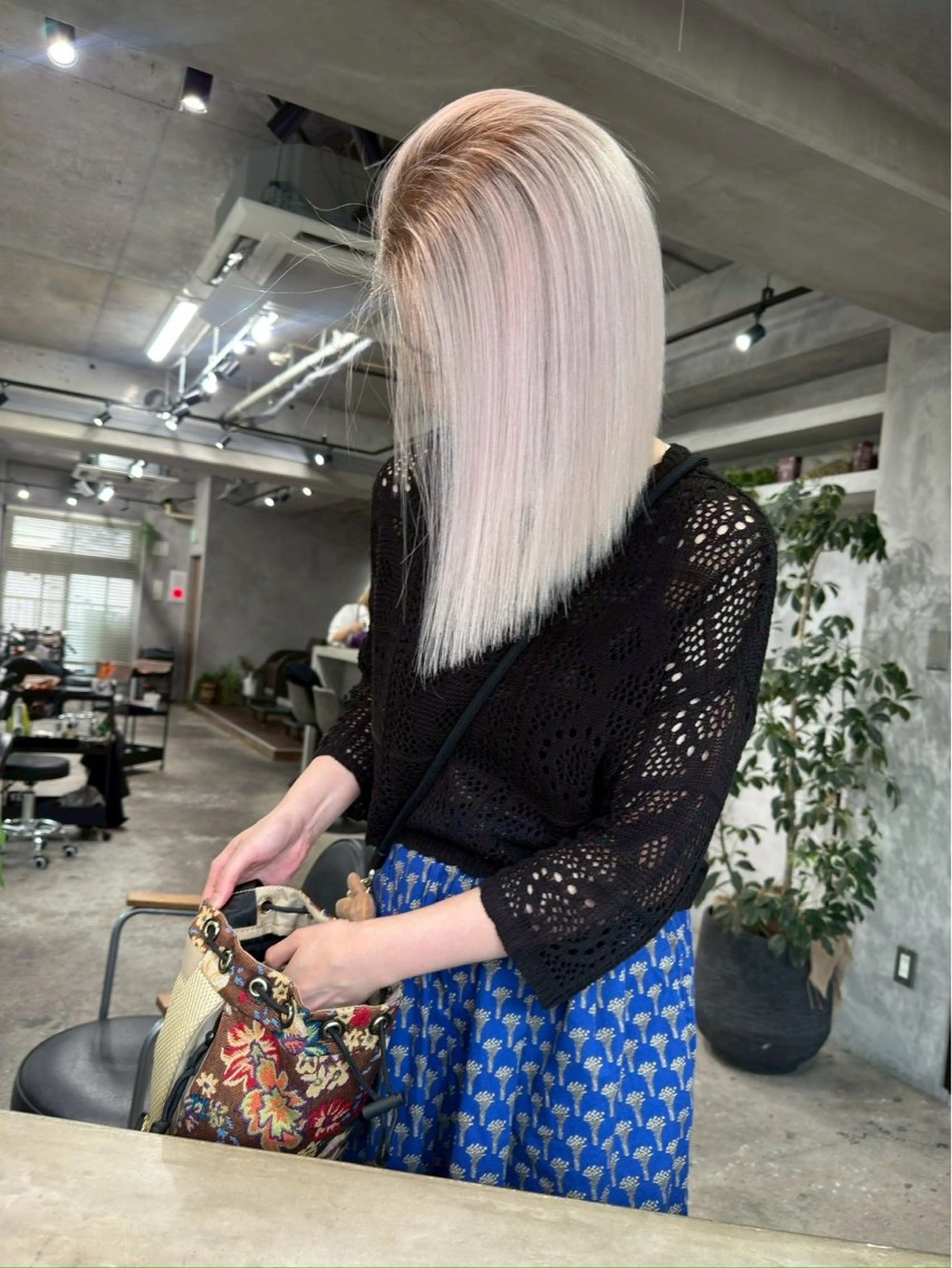 ミディアム ヘアカラー トリートメント Apollo所属・ハイトーン/ブリーチ MAYURI🌺のヘアスタイル