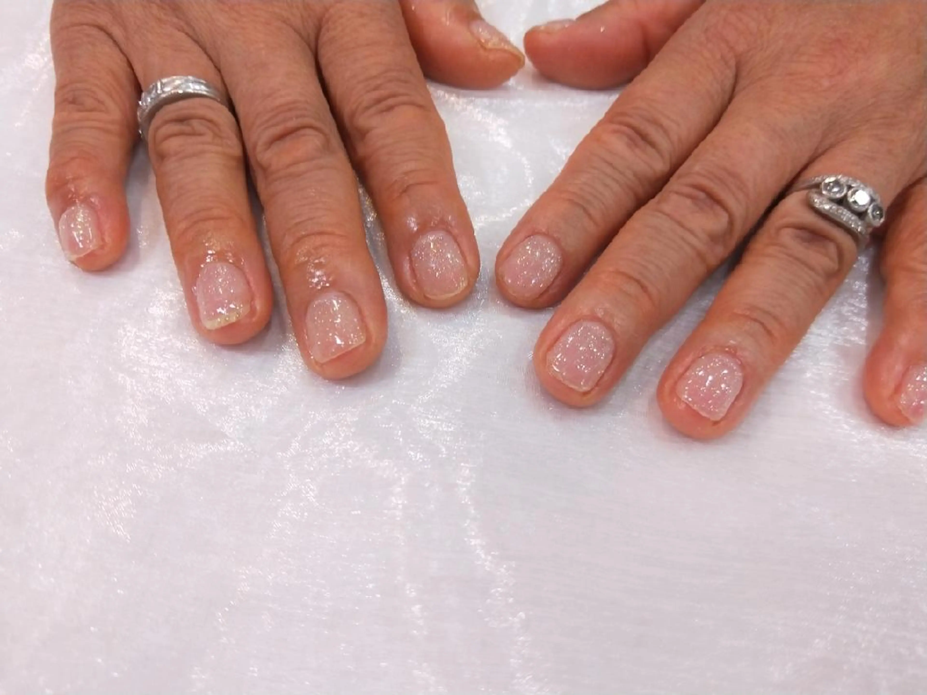 ネイル ハンドネイル ハンドケア R'well所属・はばすみれ🎀ﾈｲﾙ 光ﾌｪｲｼｬﾙ ﾍｱのネイルデザイン