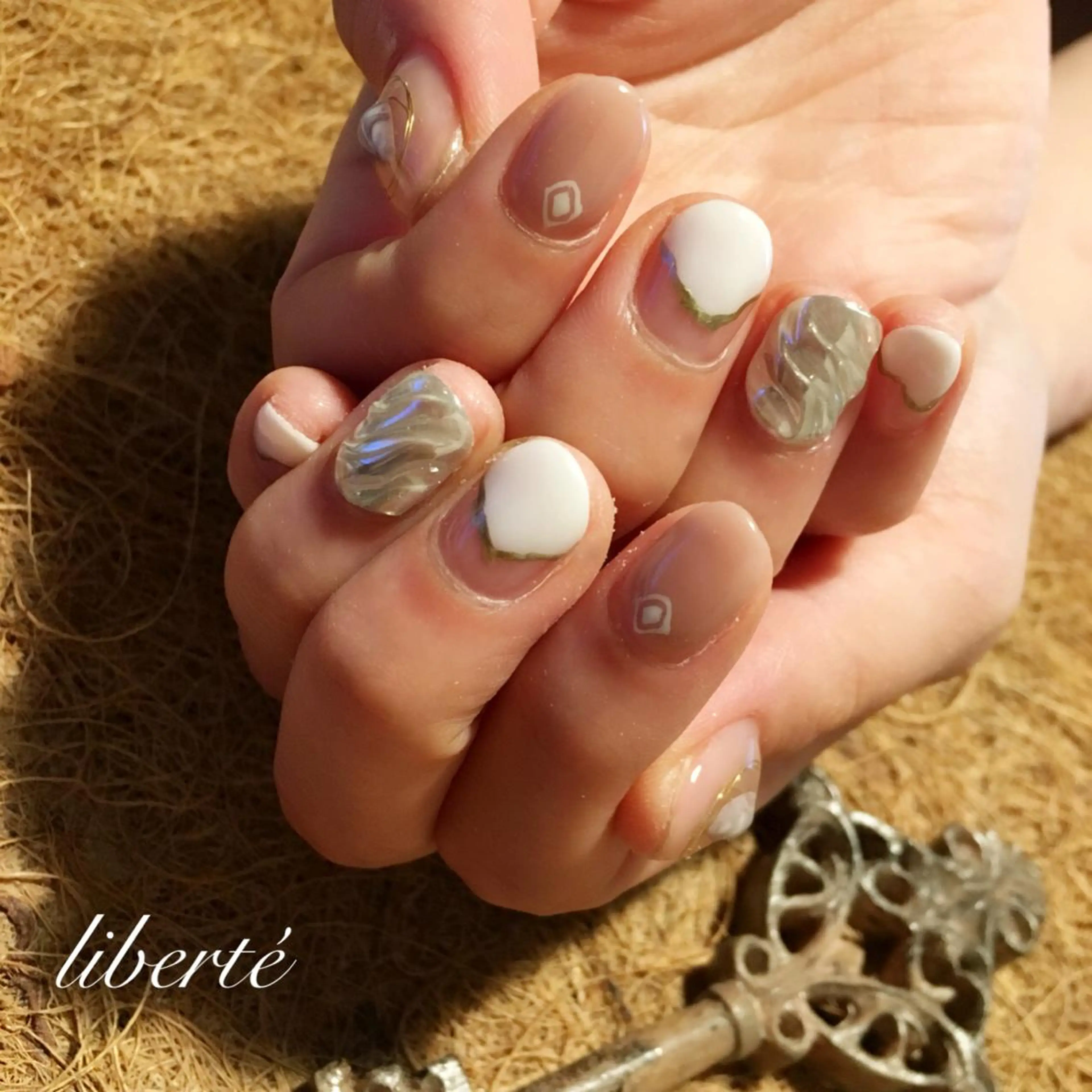 ネイル liberté (リベルテ)のネイルデザイン