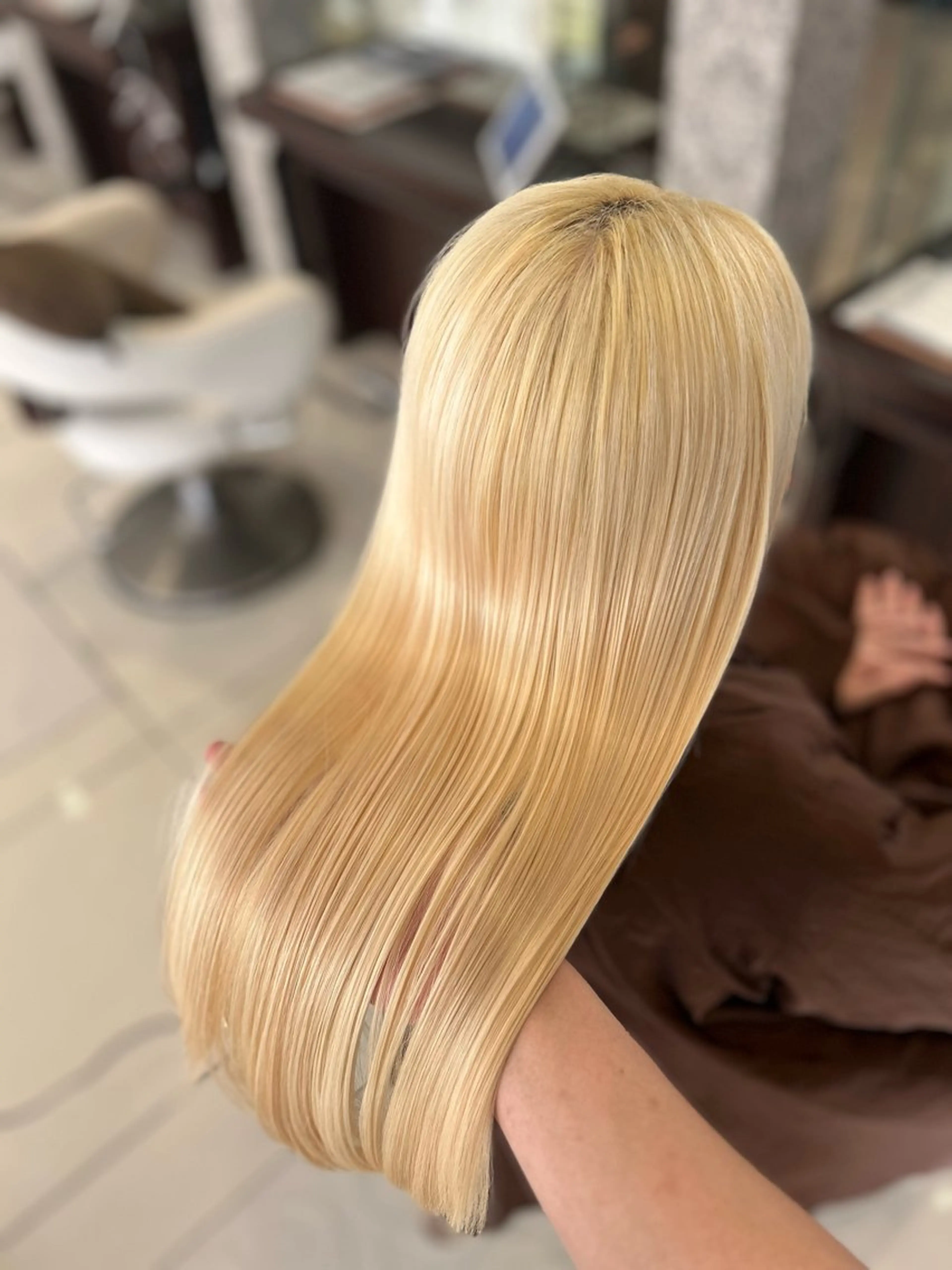 ‪【人気No. 1】ブリーチWカラー＋前処理TRの写真