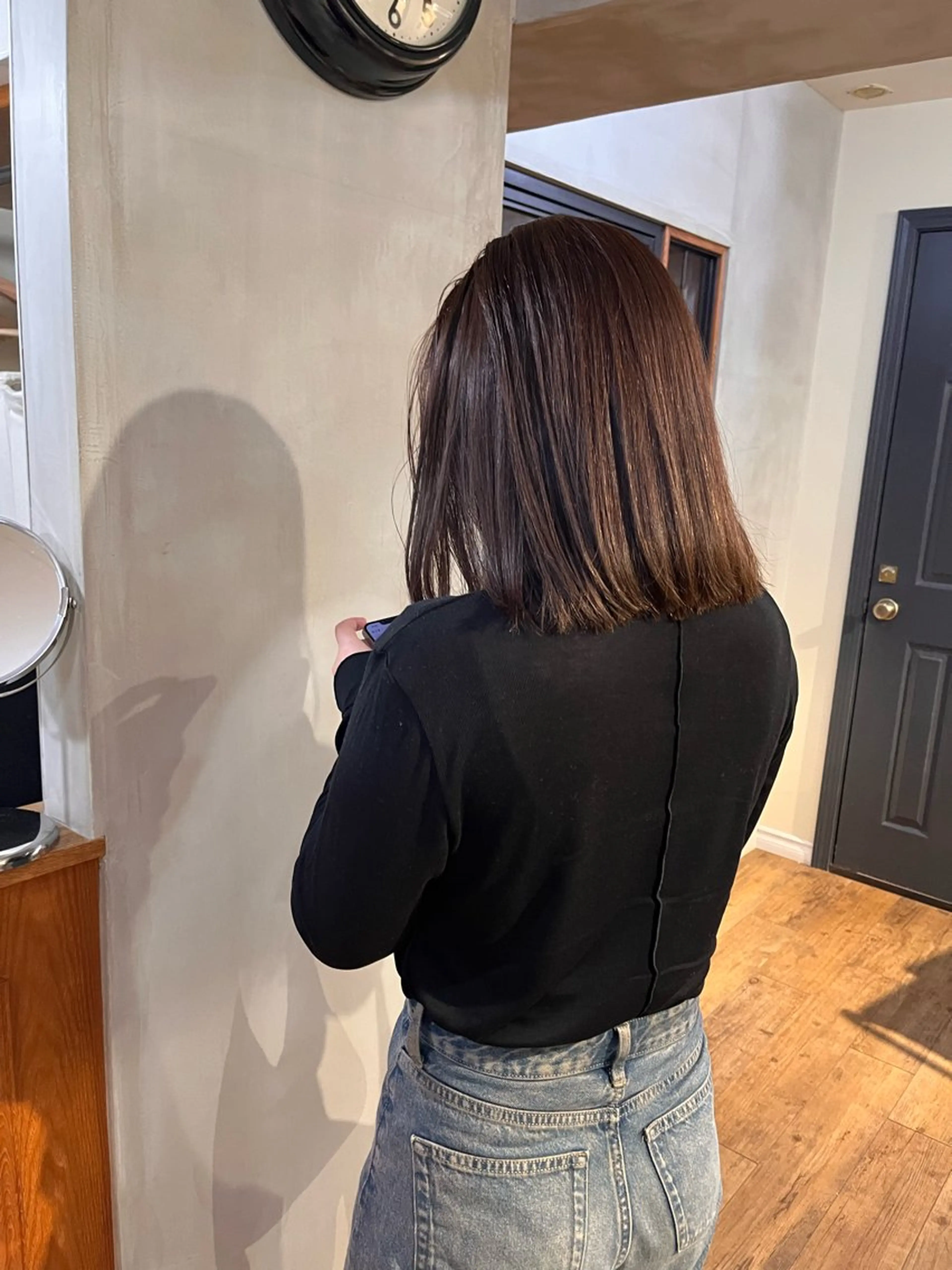 ミディアム ボブ 外ハネヘア カット ヘアカラー 上川 美幸のヘアスタイル