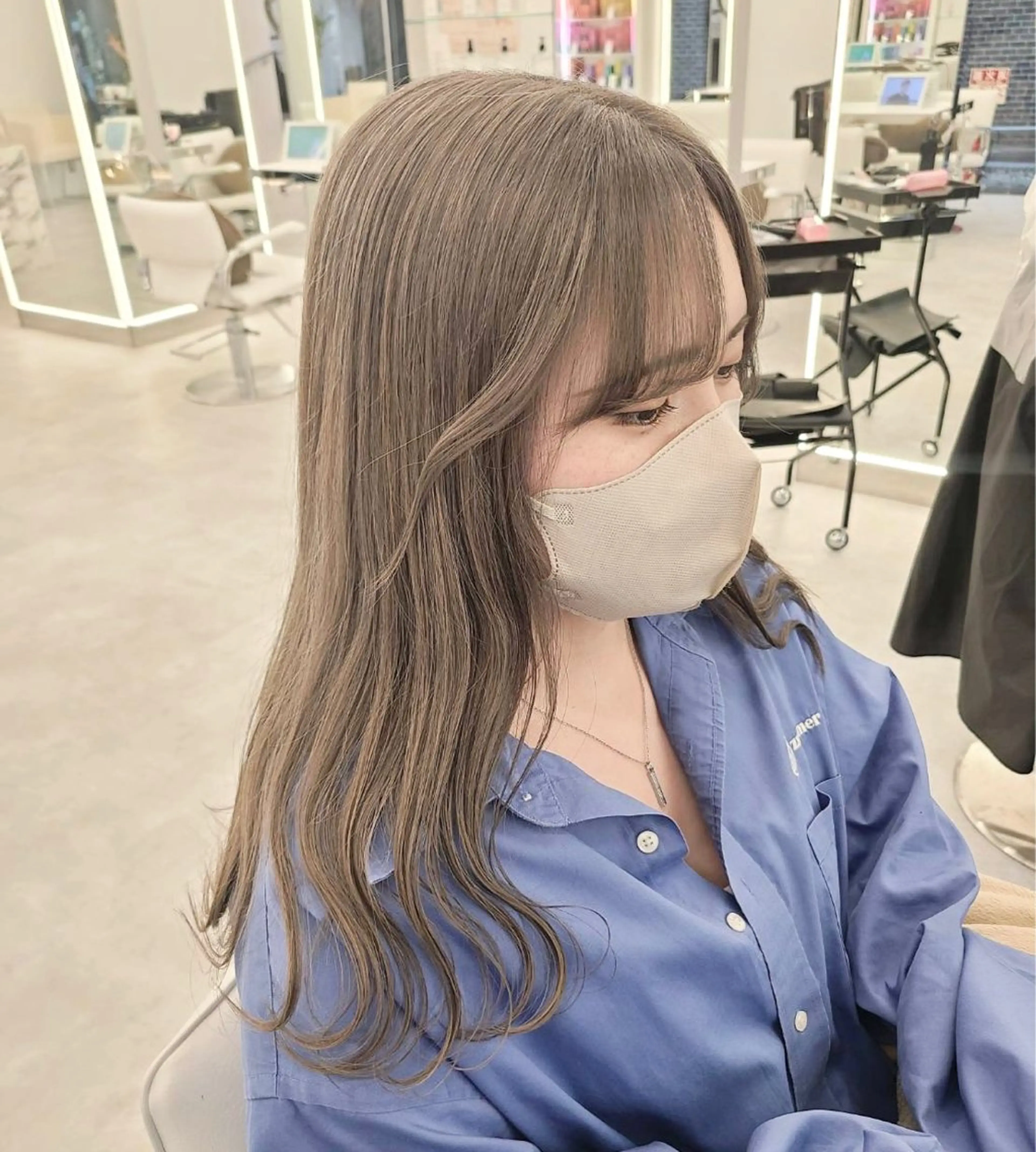 セミロング カラー ヘアカラー トリートメント 透明感ハイトーン特化 /ケアブリーチ/莉駒のヘアスタイル