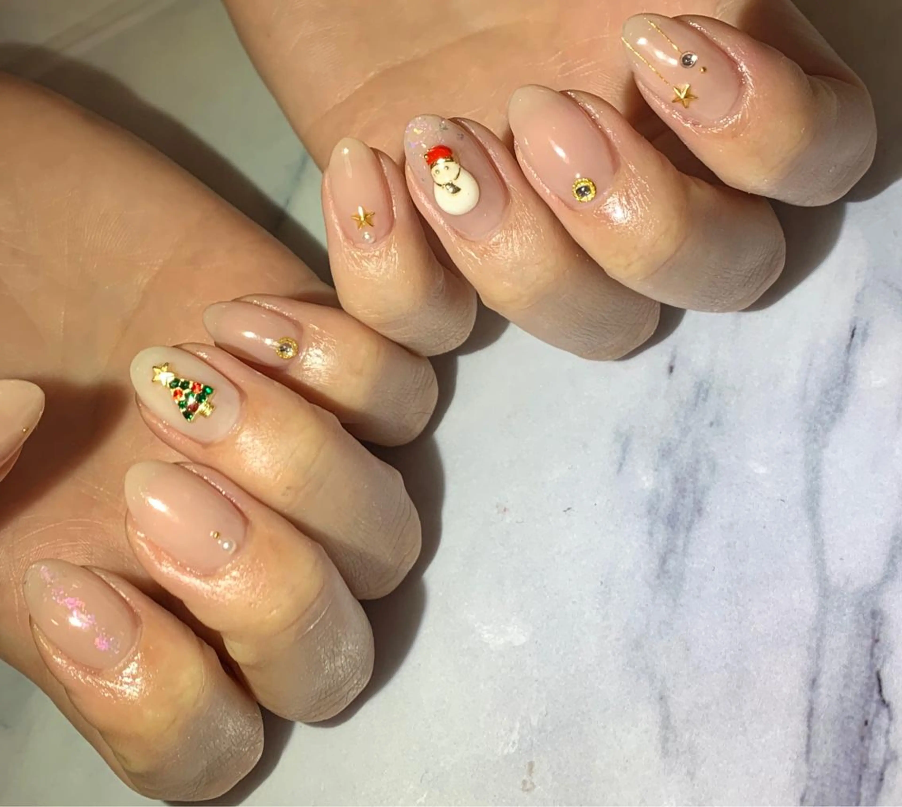 ネイル 冬ネイル クリスマス ハンドネイル Lino+ ネイル&よもぎ蒸しのネイルデザイン