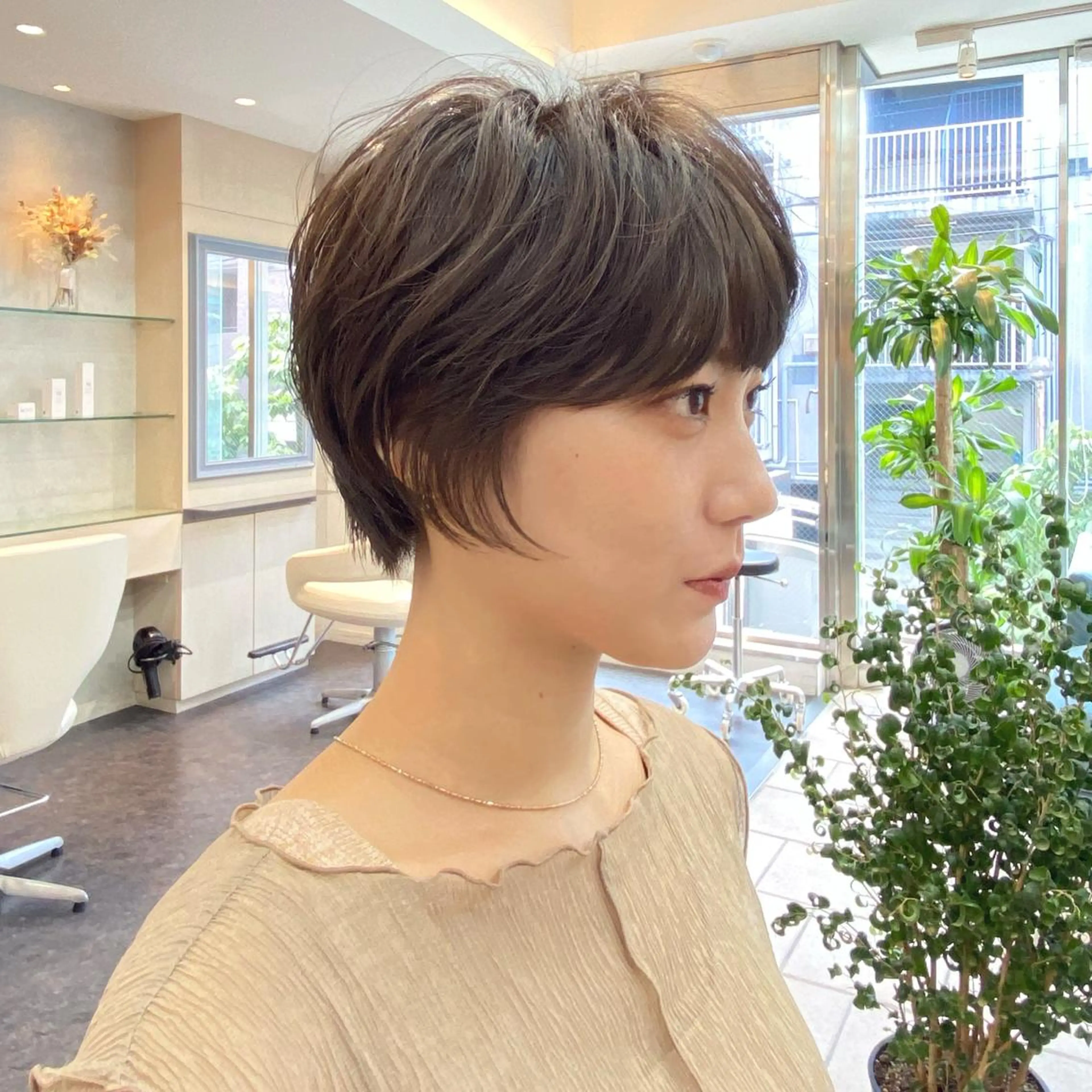 ショート ショートヘア カット ヘアカラー レイヤー/ショート カット/服部タカノリのヘアスタイル