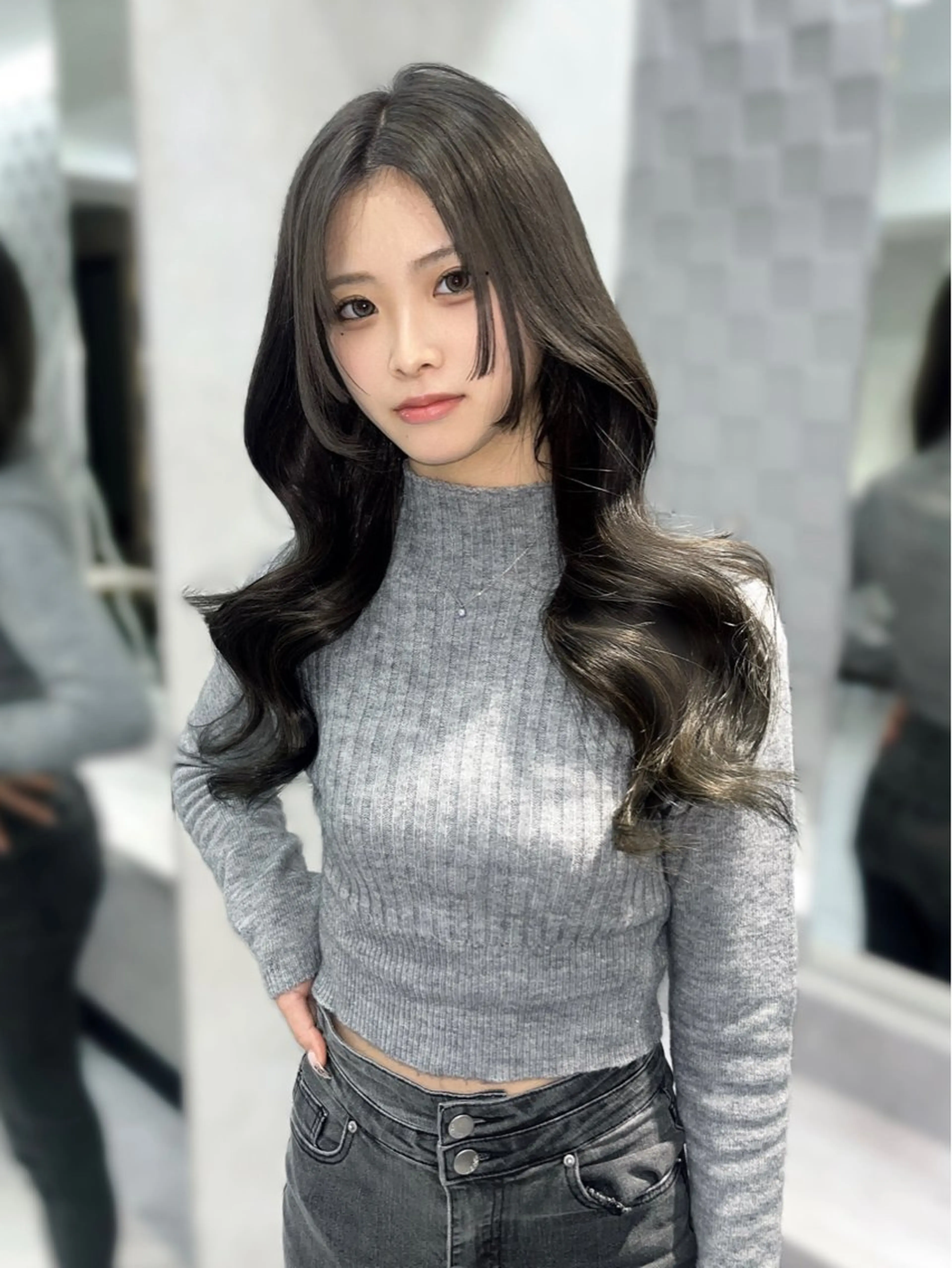 ロング カラー グレージュ 姫カット レイヤーカット karen/韓国ヘア / ブリーチ/透明感のヘアスタイル