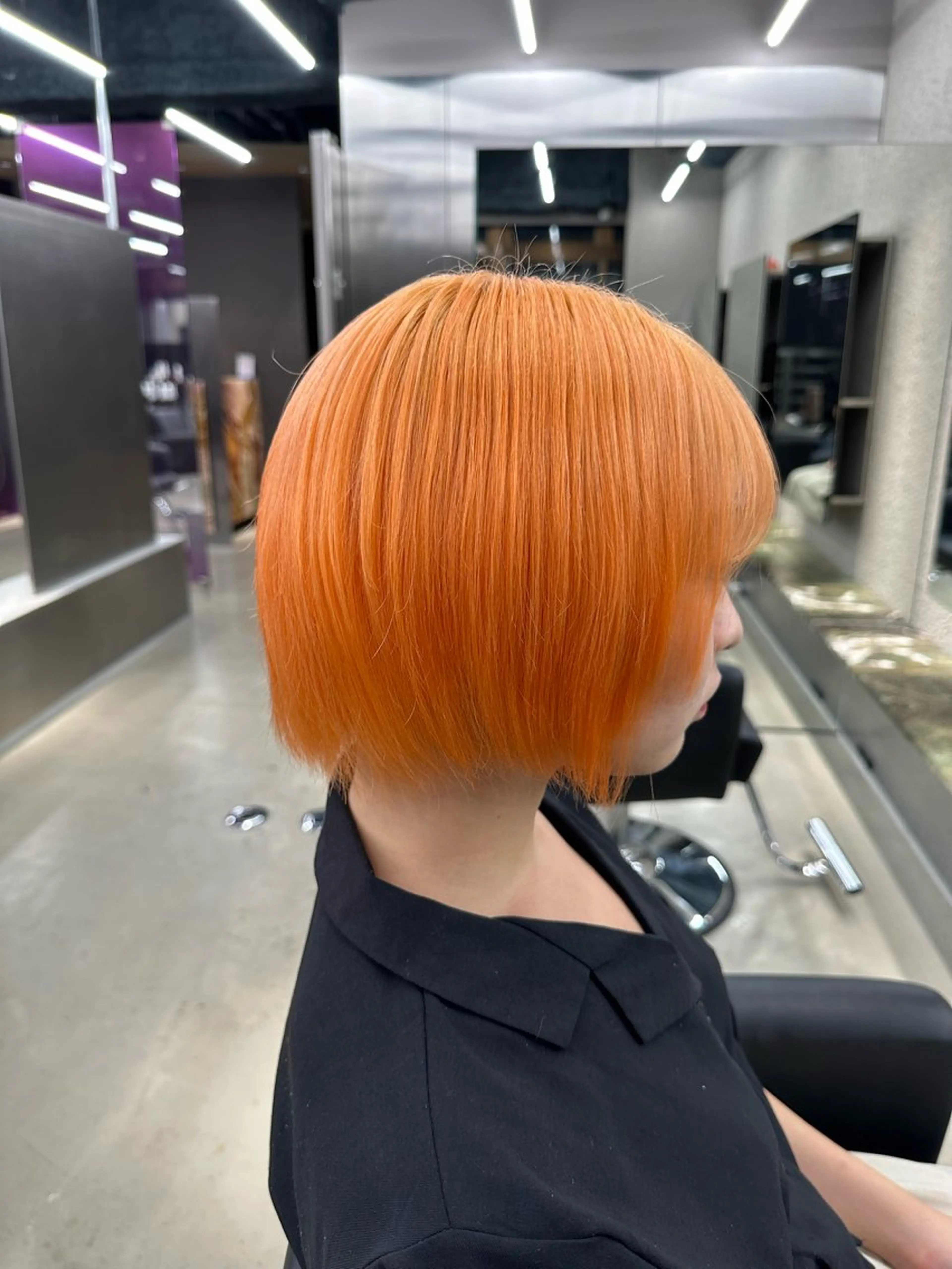 ショート レイヤーカット トリートメント ハイトーン/ 縮毛矯正のヘアスタイル