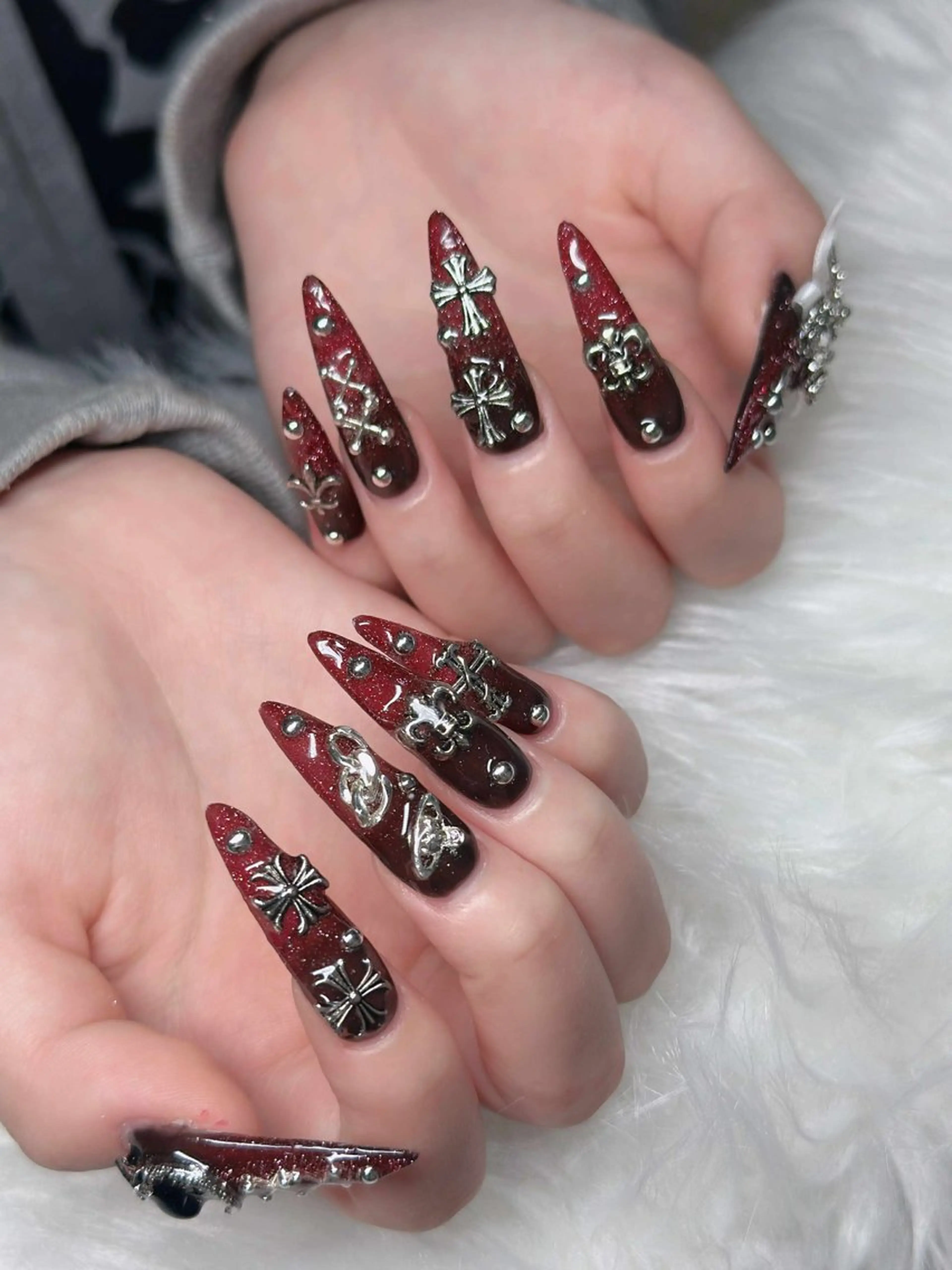 ネイル フレンチネイル ジェルネイル ガラスフレンチ ハロウィン ハート H.baby Nail Salonのネイルデザイン