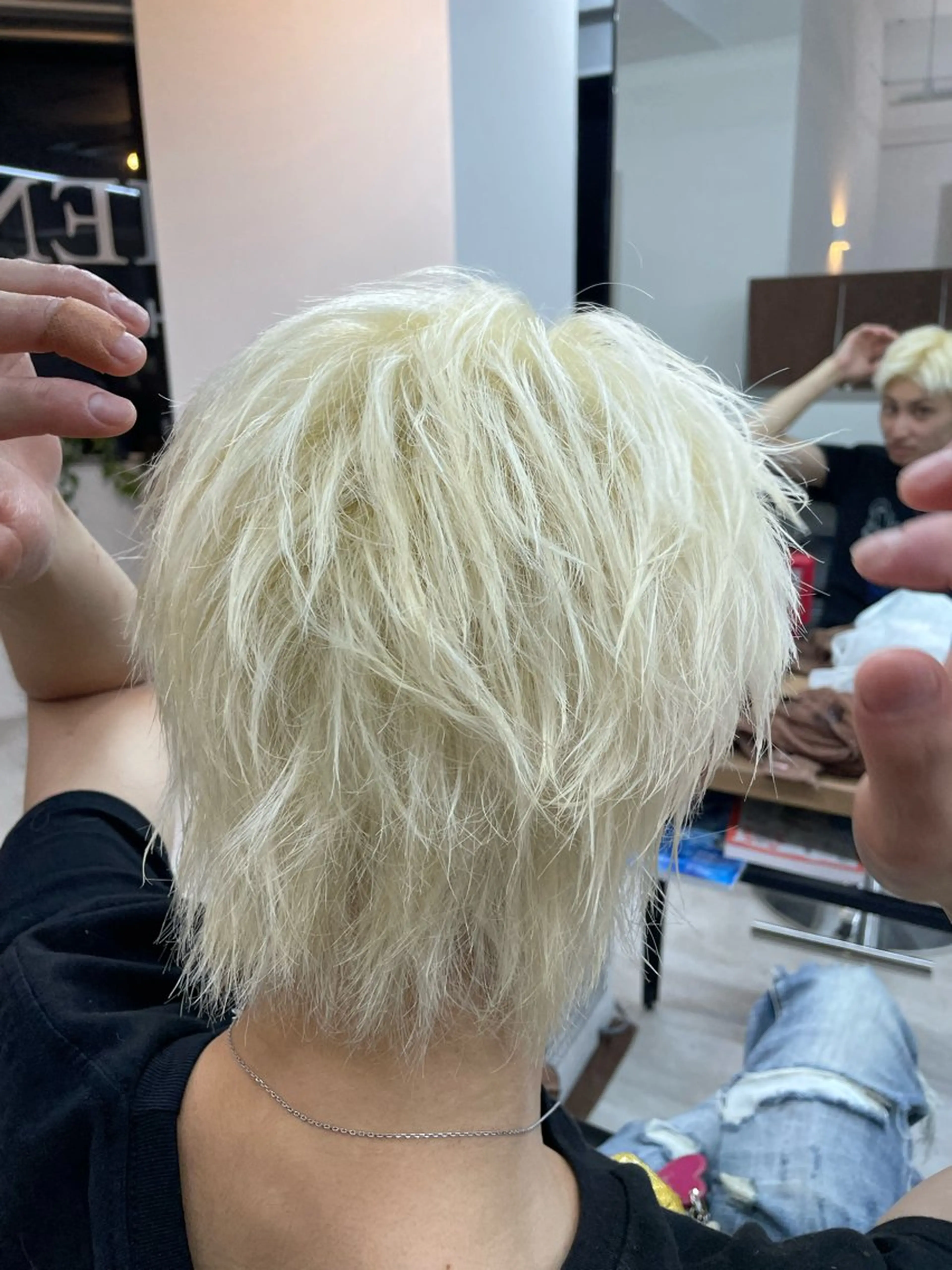 ショート カラー 沖見 颯斗のヘアスタイル