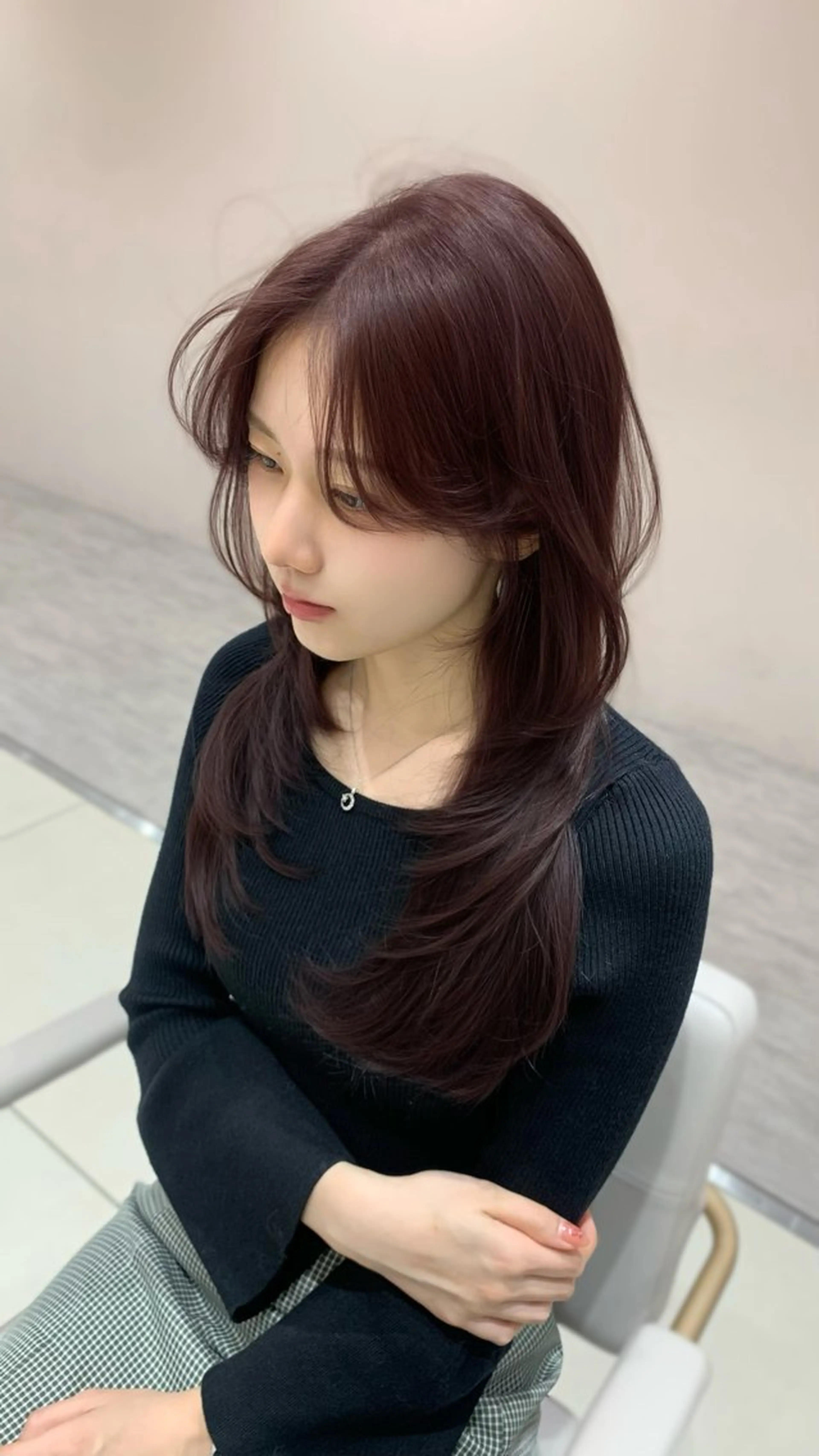 セミロング カラー 小塩 萌々香のヘアスタイル