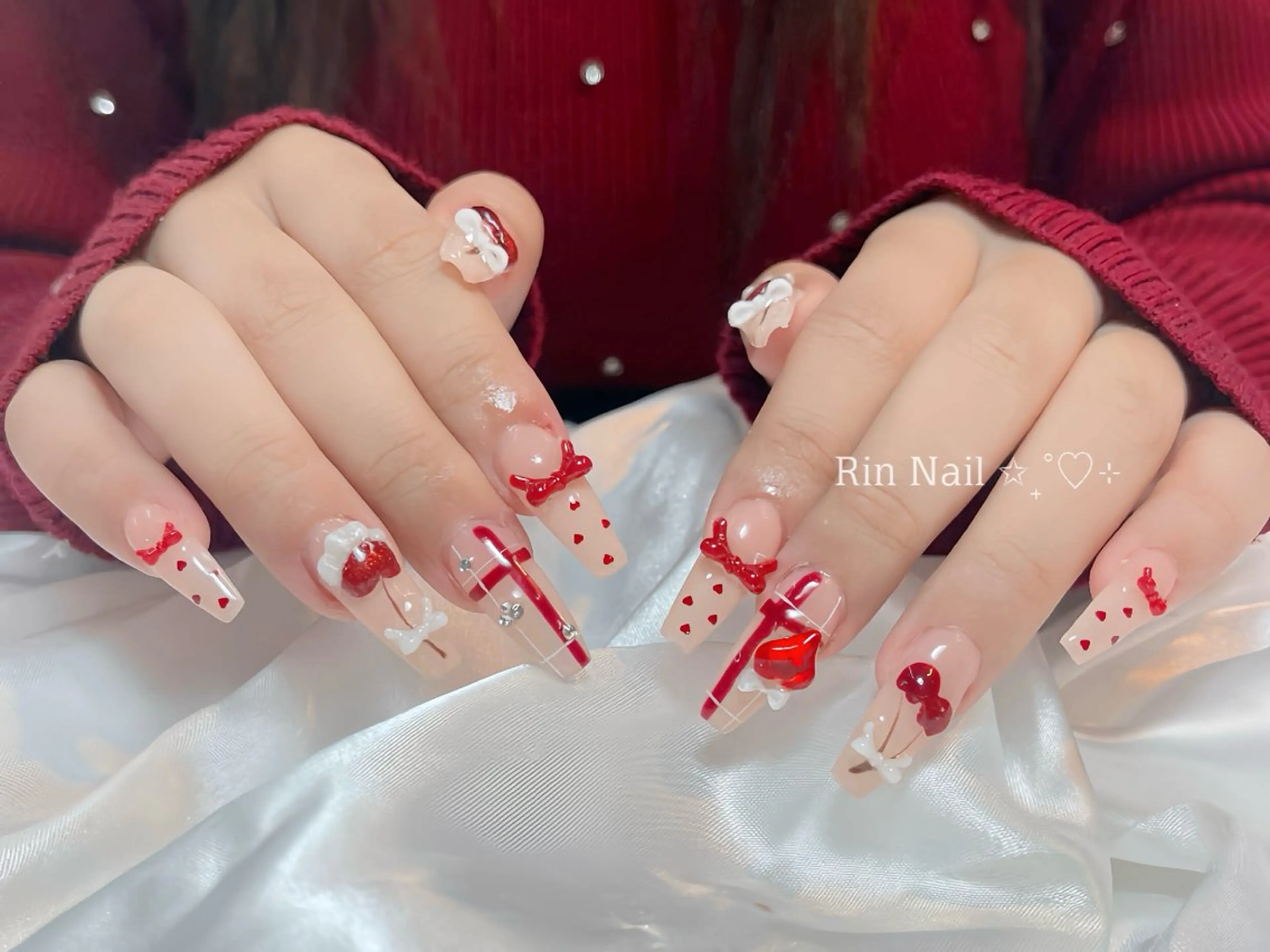 ネイル アートネイル チークネイル ジェルネイル ロングネイル マグネットネイル ハンドネイル Rin Nail 新大久保店のネイルデザイン