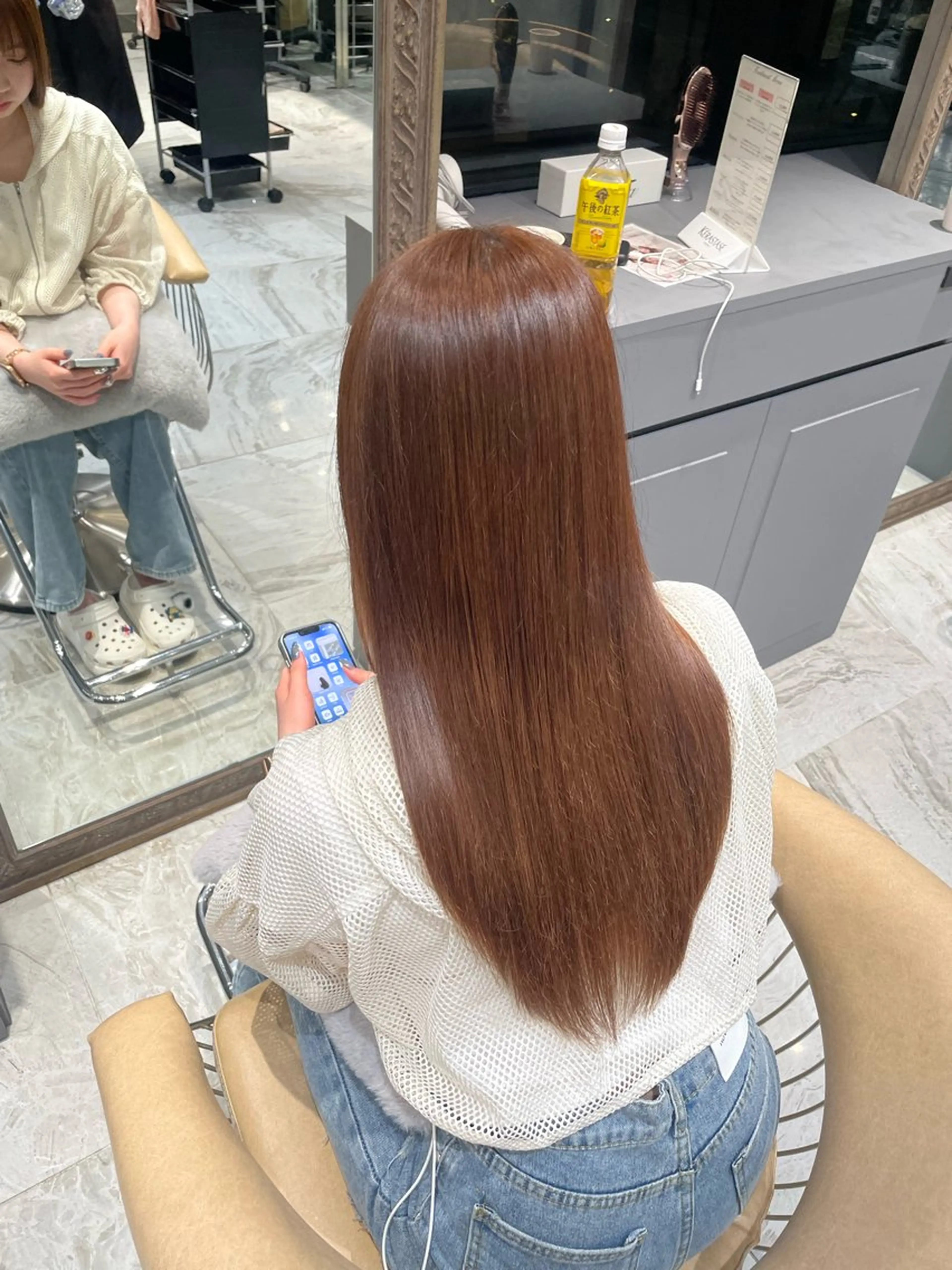 ロング Lond jeloud （ロンドジュルード）所属・にちか/暖色カラー /透明感カラーのヘアスタイル