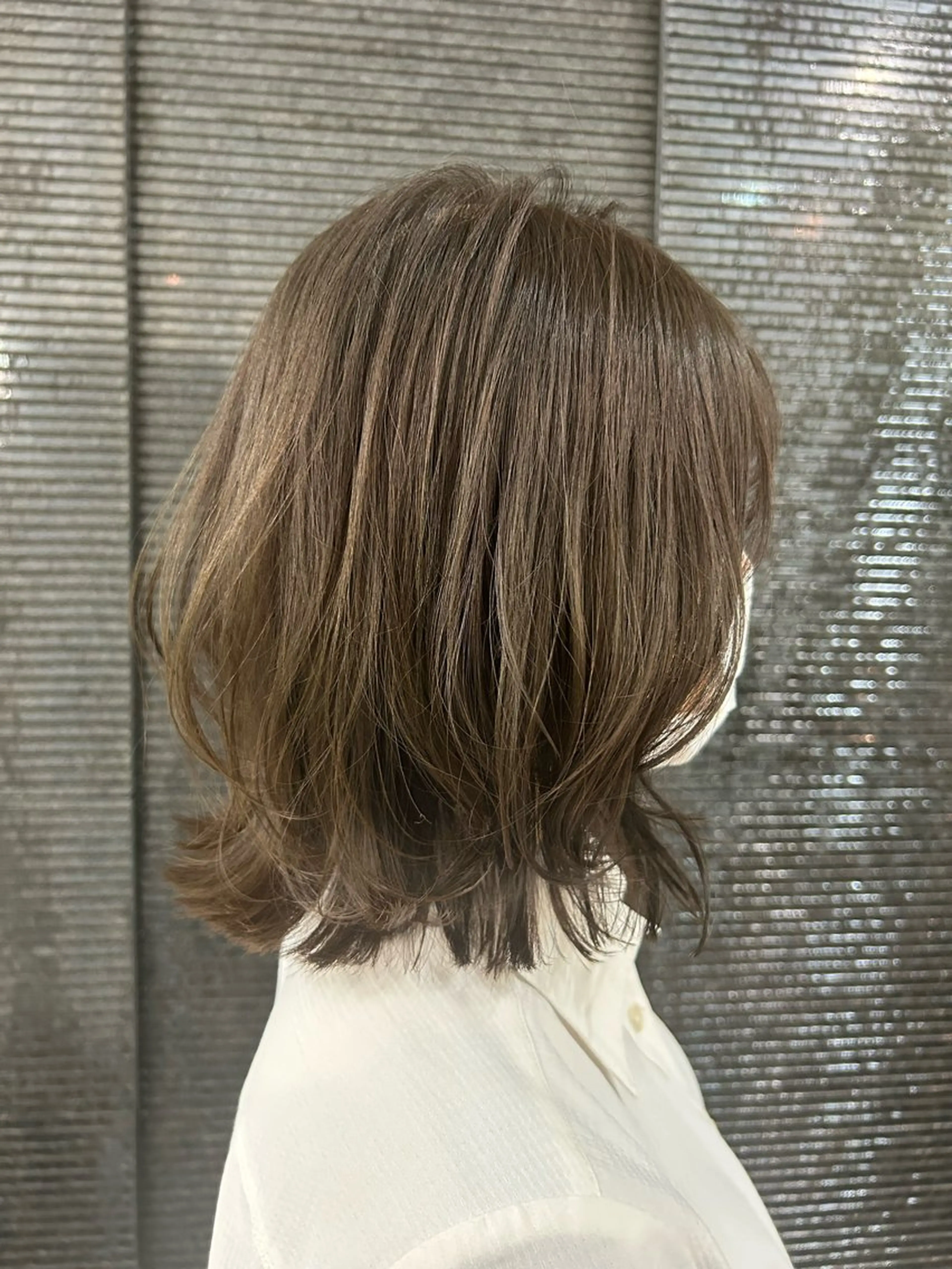 ミディアム カラー ベージュカラー 透明感カラー オリーブベージュ ヘアカラー ヘアーメイク　　　WiLL 江坂店所属・對馬 光梨のヘアスタイル
