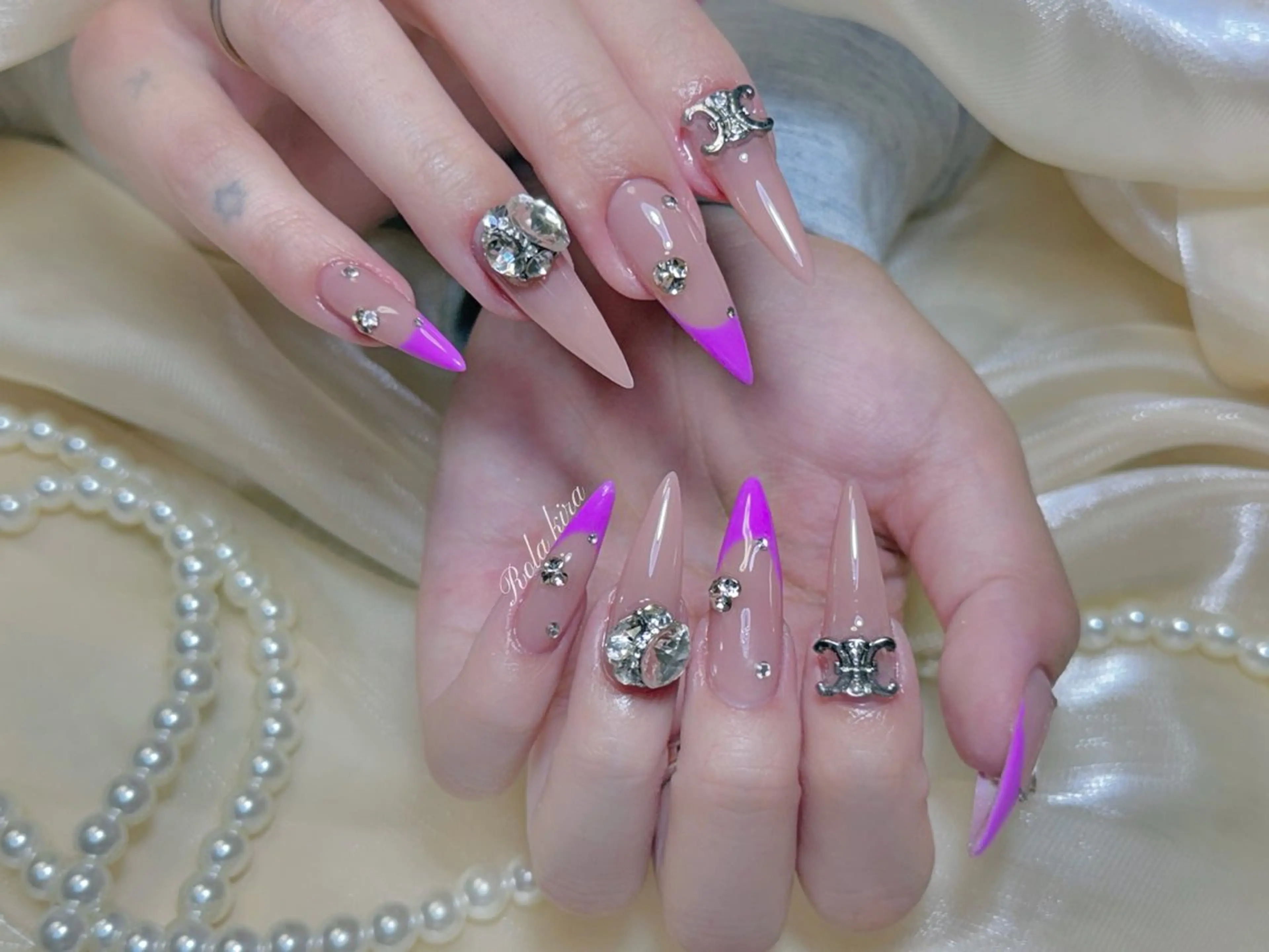 ネイル チークネイル 長さ出し フレンチネイル ジェルネイル 韓国ネイル Rola kira nail salon所属・Rola kira 麗のネイルデザイン