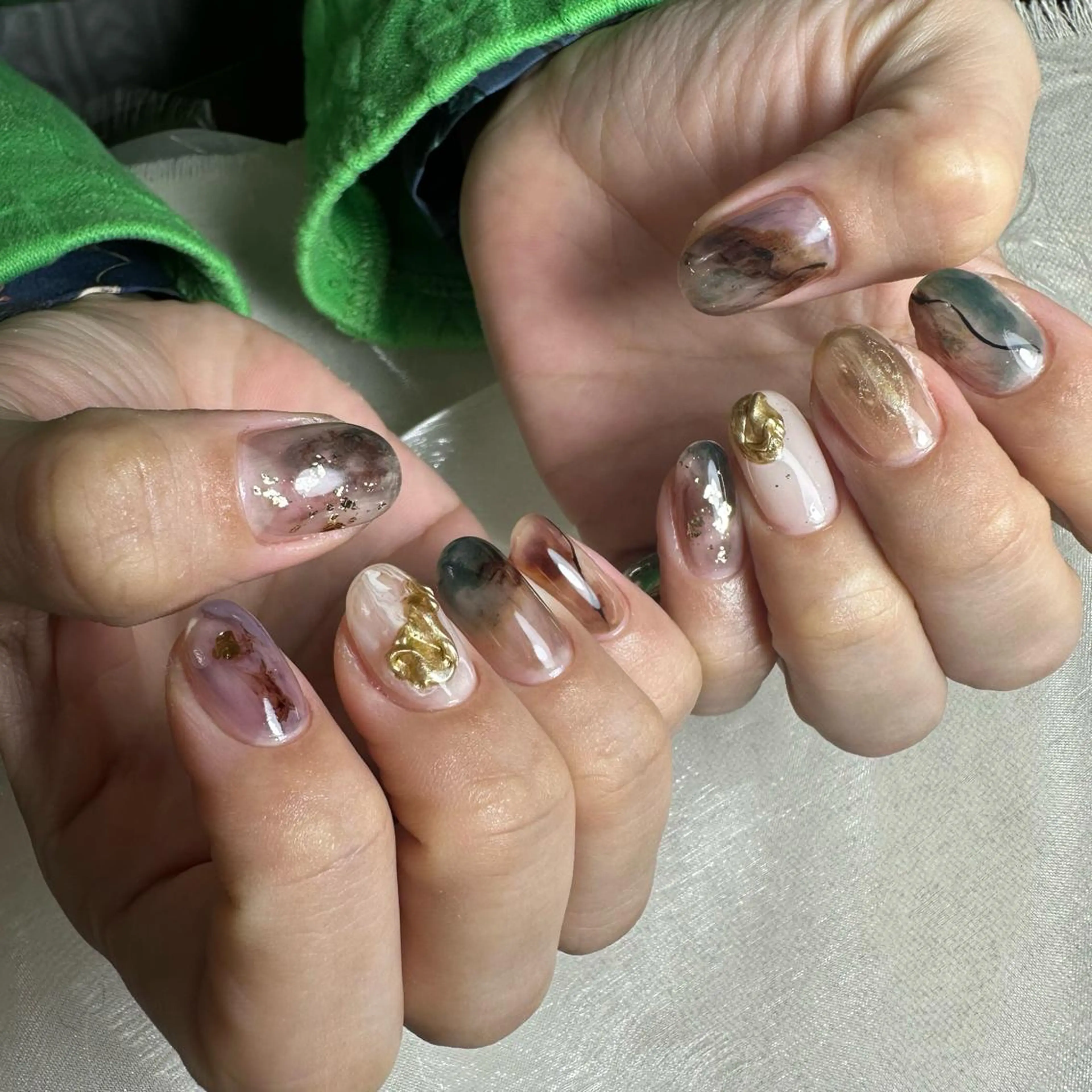 ネイル ハンドネイル repos~ルポ~所属・里見 麗のネイルデザイン