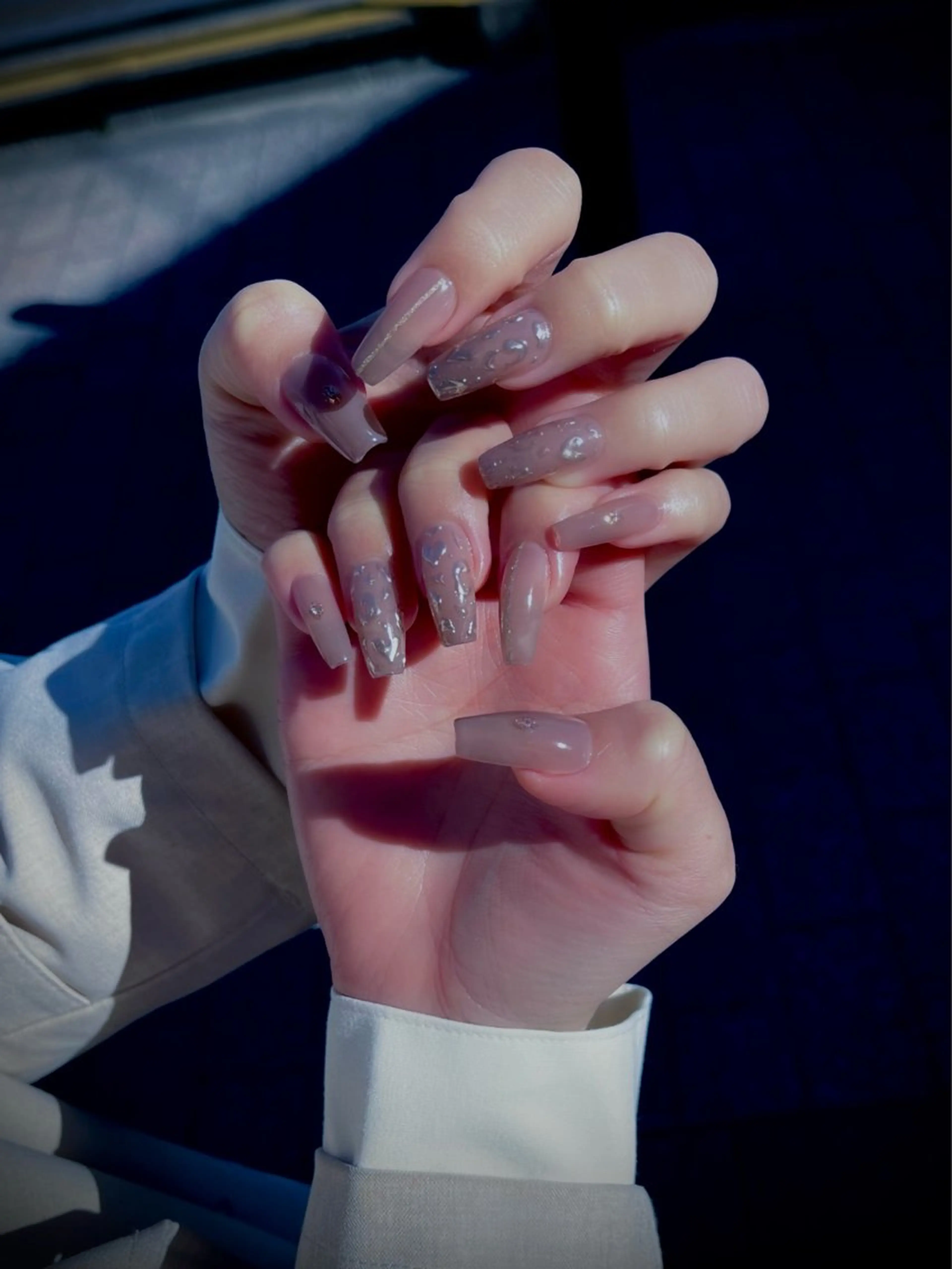 ネイル キラキラネイル マグネットネイル ワンカラーネイル スカルプネイル ワンホンネイル nine.🦋 YUKOのネイルデザイン