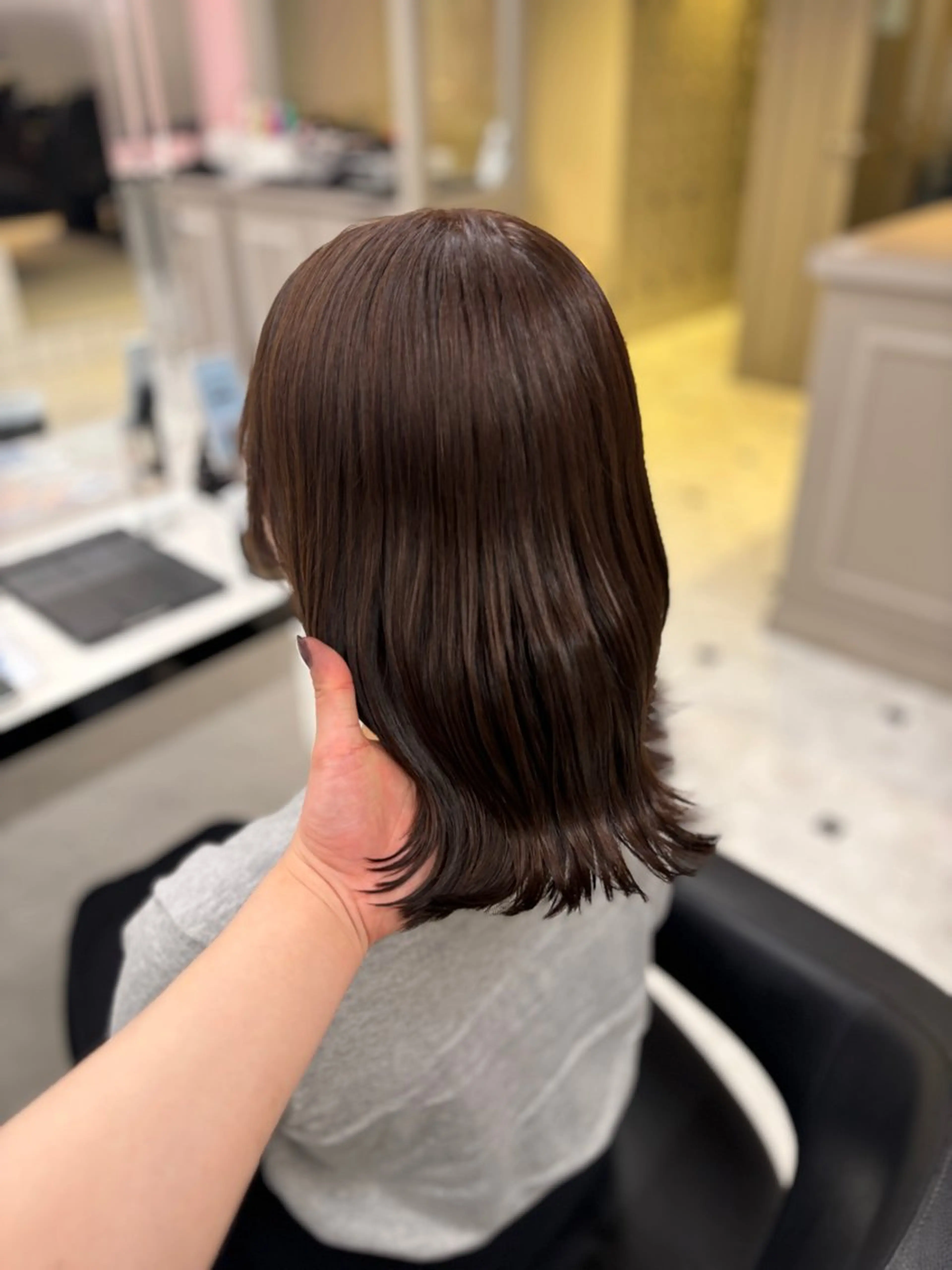 ミディアム カラー 透明感カラー ヘアカラー 💙ハイトーン韓国風 色白ヘア💙manaのヘアスタイル