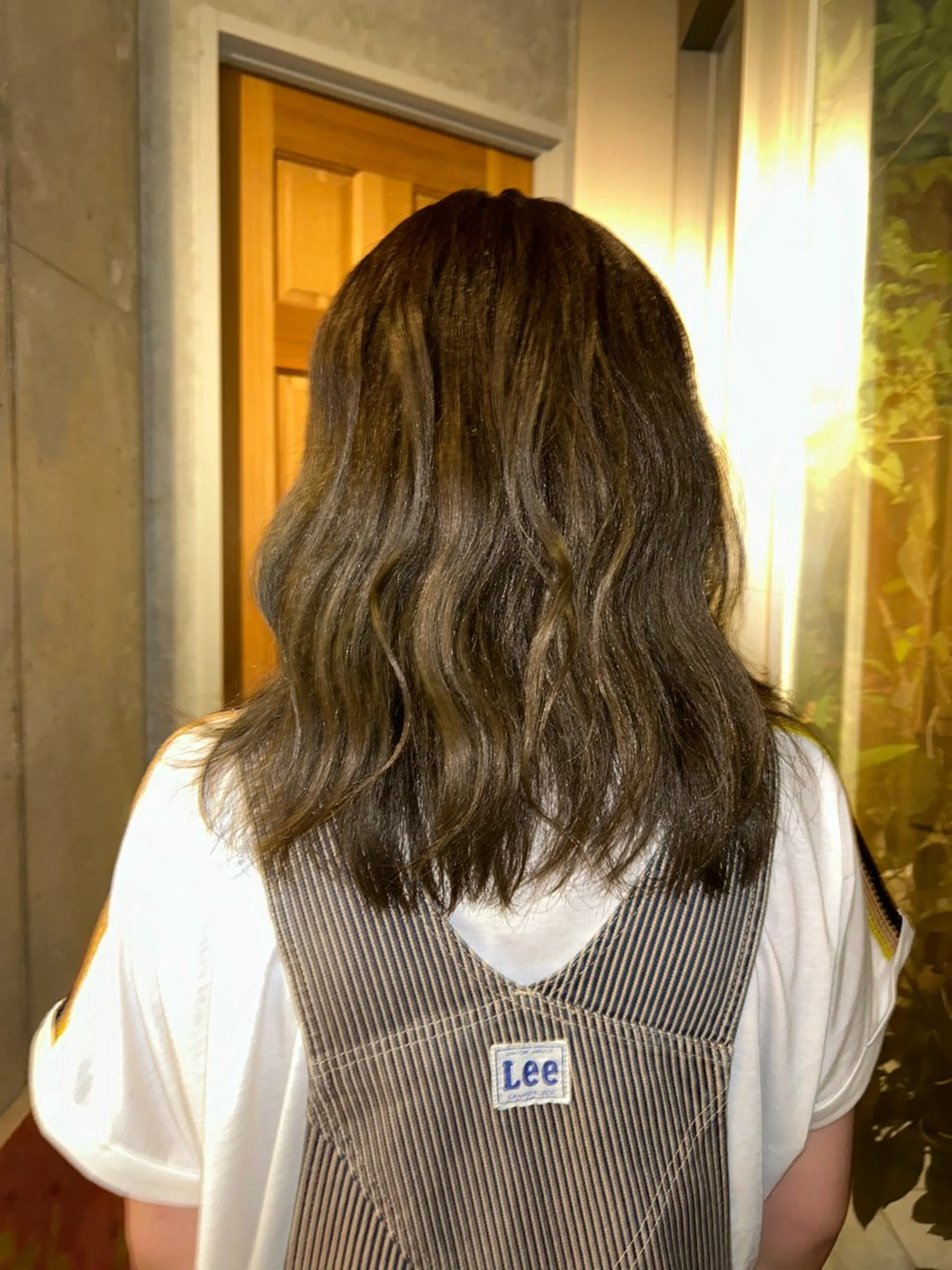 ミディアム カラー グラデーションカラー ヘアカラー 越阪部 碧子のヘアスタイル