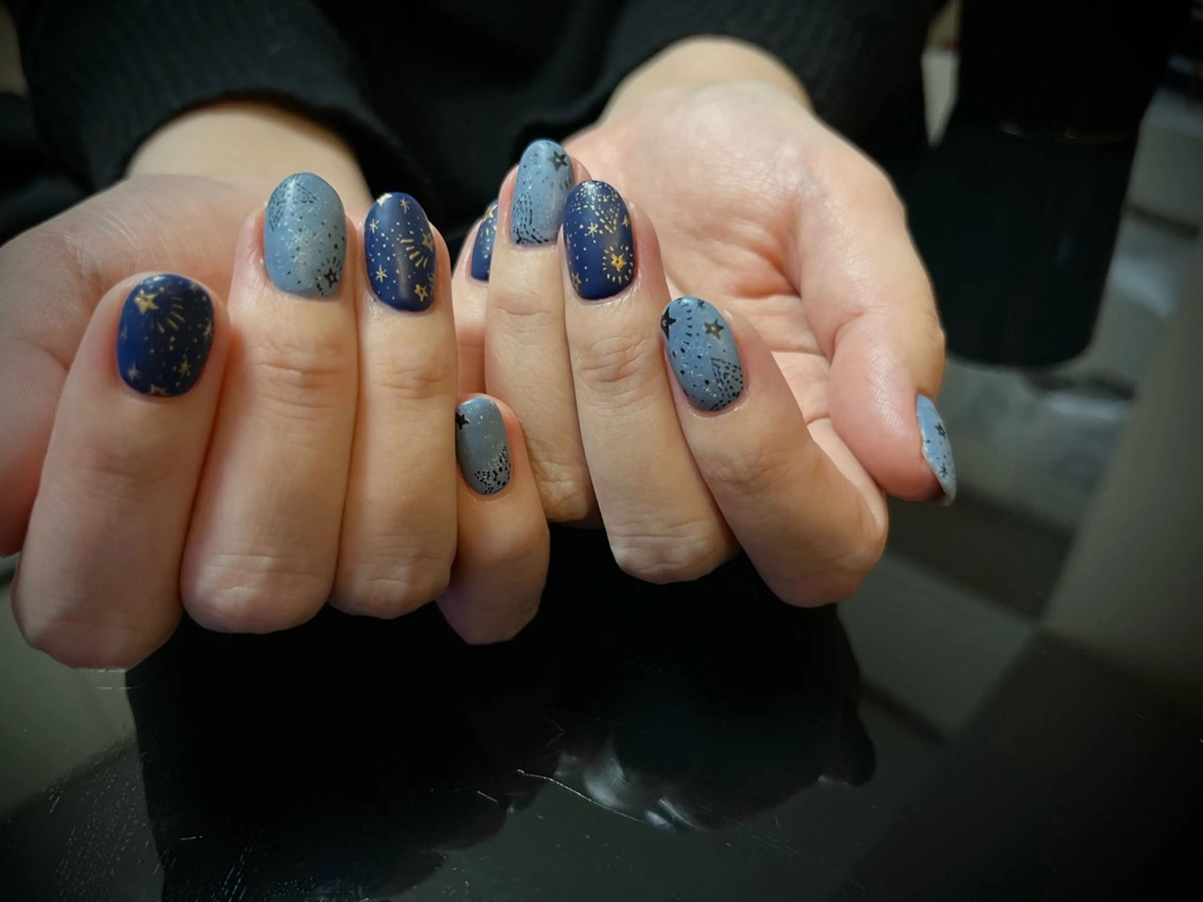 ネイル アートネイル ブルー ジェルネイル マットネイル ネイビー himitsukichi所属・himitsu kichiのネイルデザイン