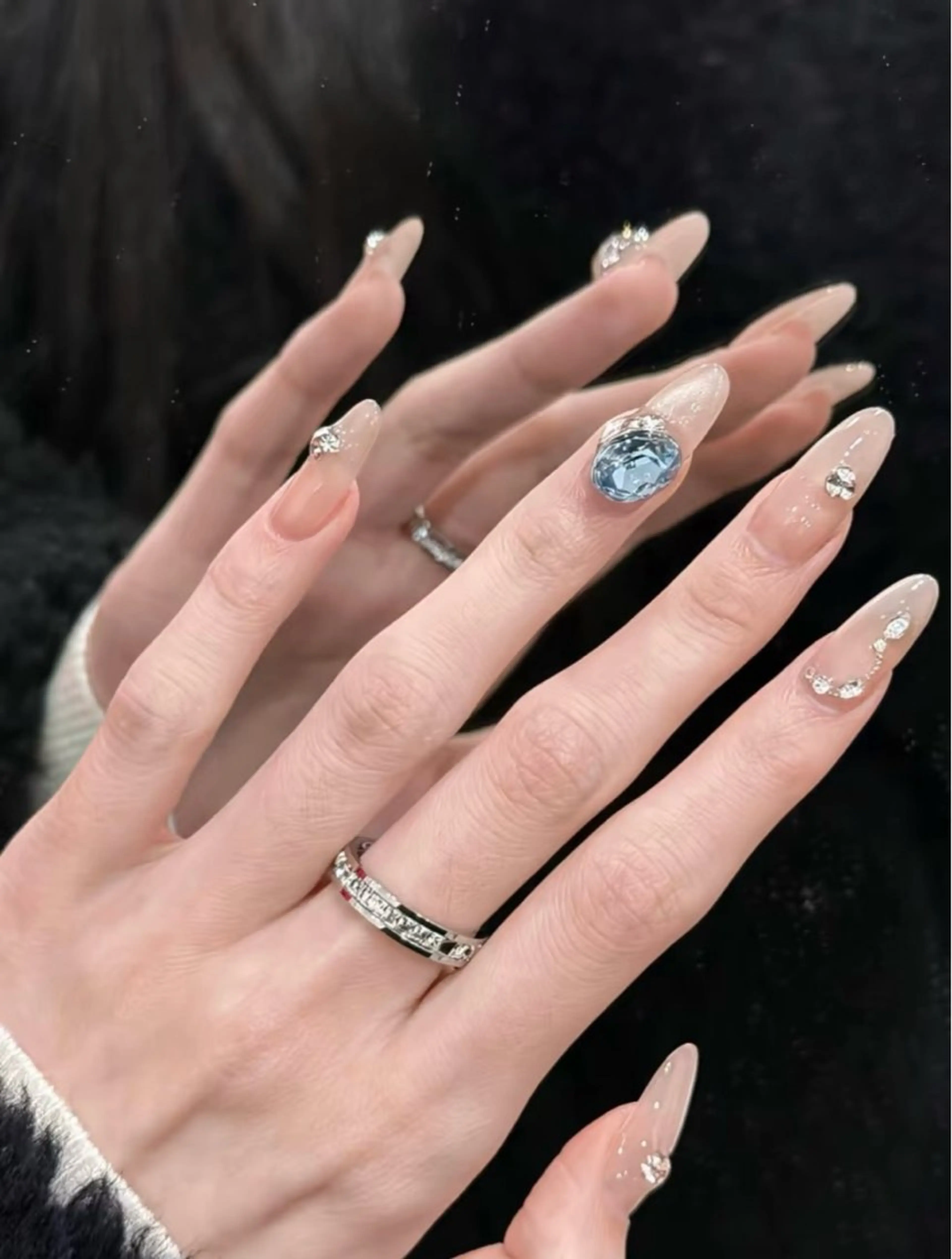 ネイル 高木 維麗絲のネイルデザイン