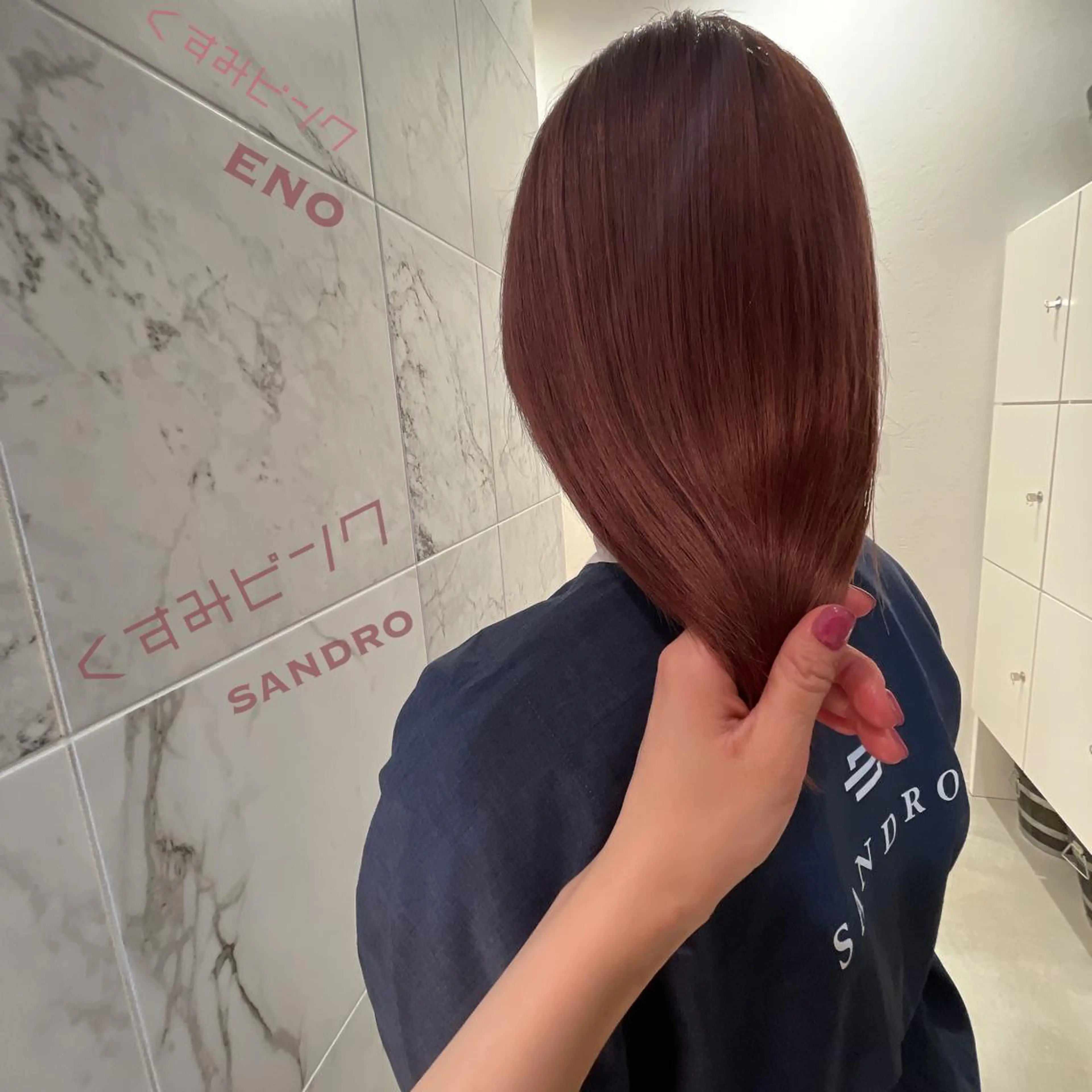 セミロング カラー ブリーチ ピンクカラー SANDRO所属・SANDRO eno☺︎のヘアスタイル