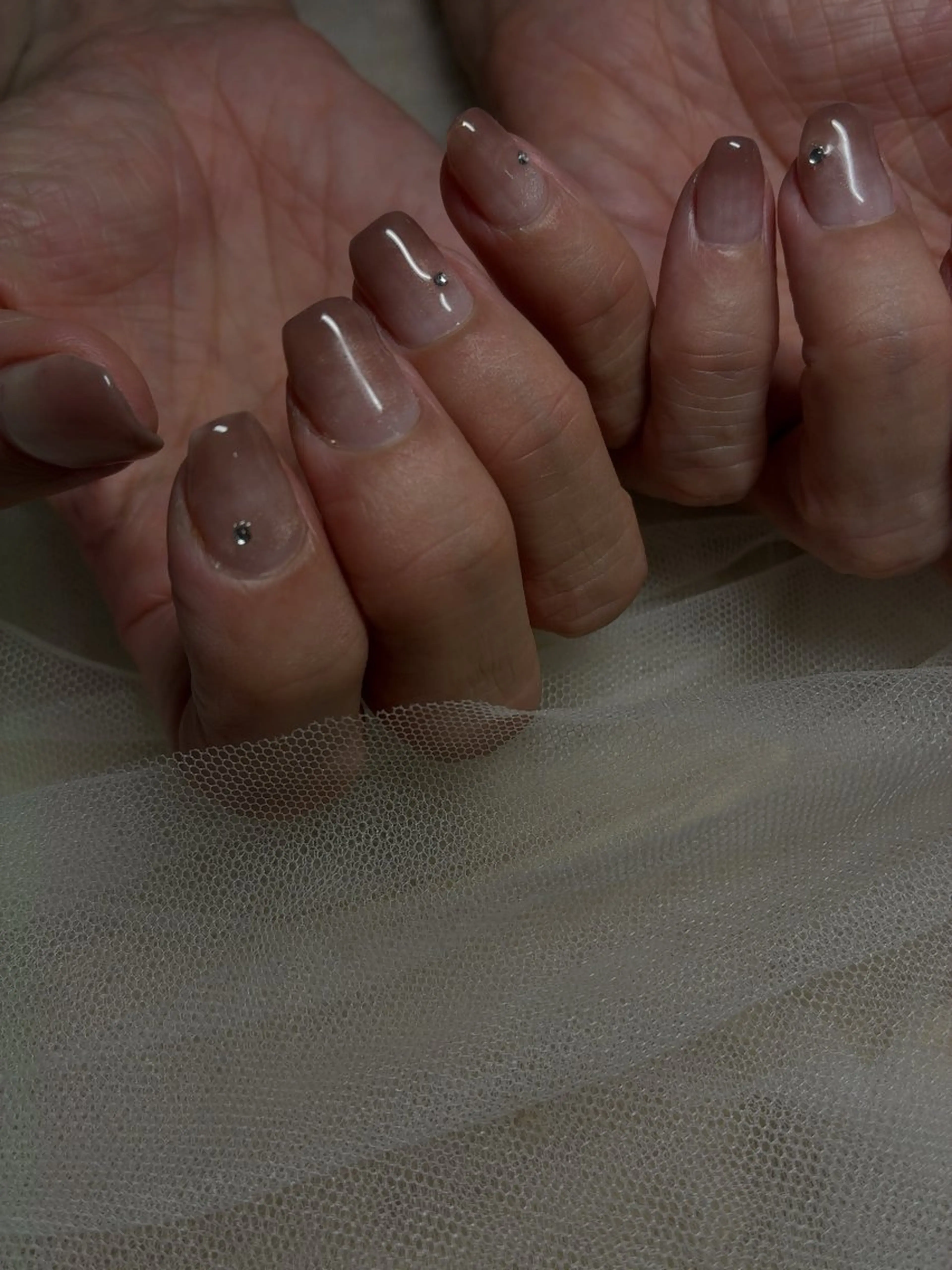 オフ込み無料【グラデーションネイル】指先をきれいに指が長く美しく見える上品デザイン✨の写真