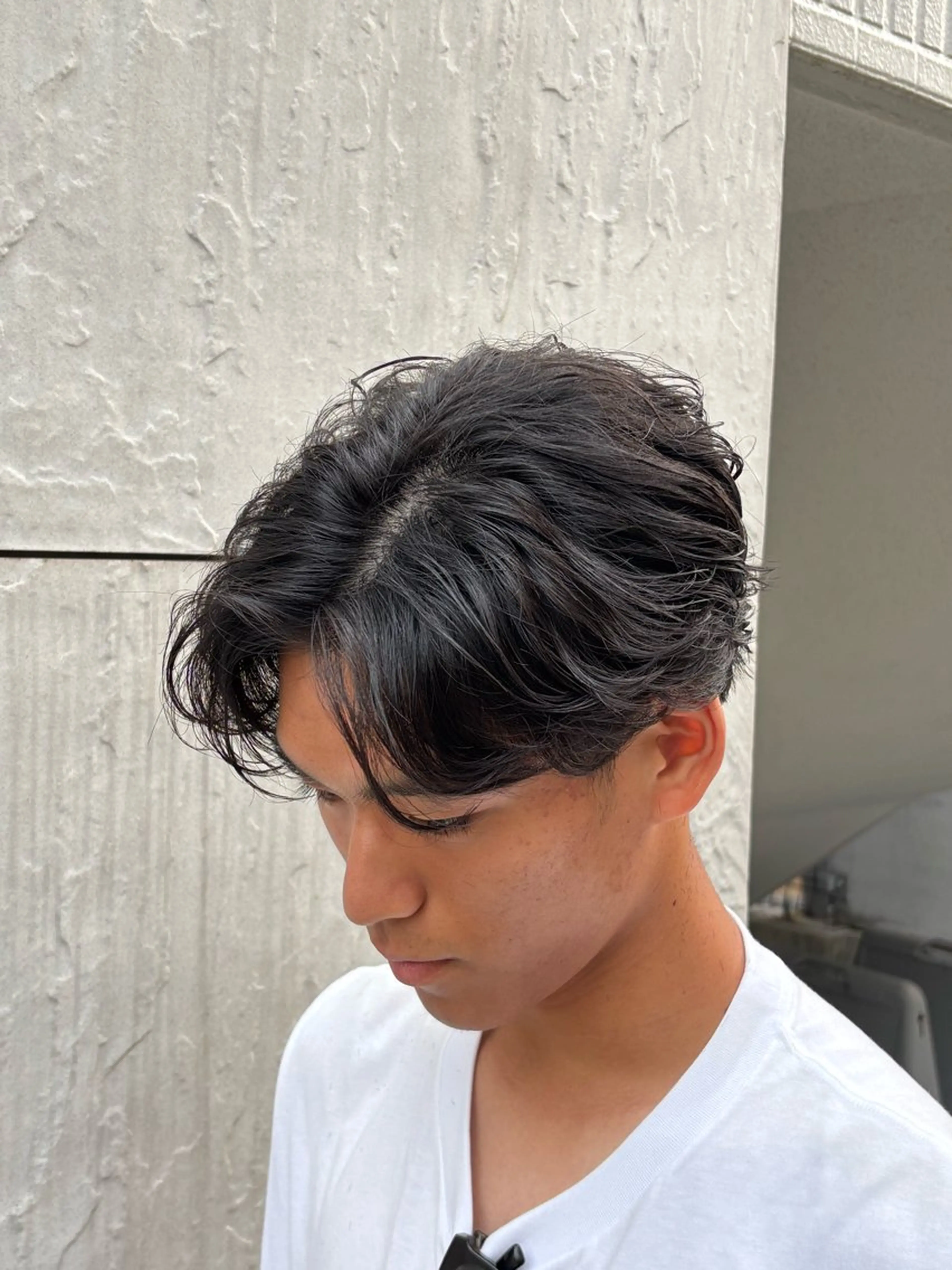 パーマ メンズハイトーン 北斗💍レイヤーのヘアスタイル