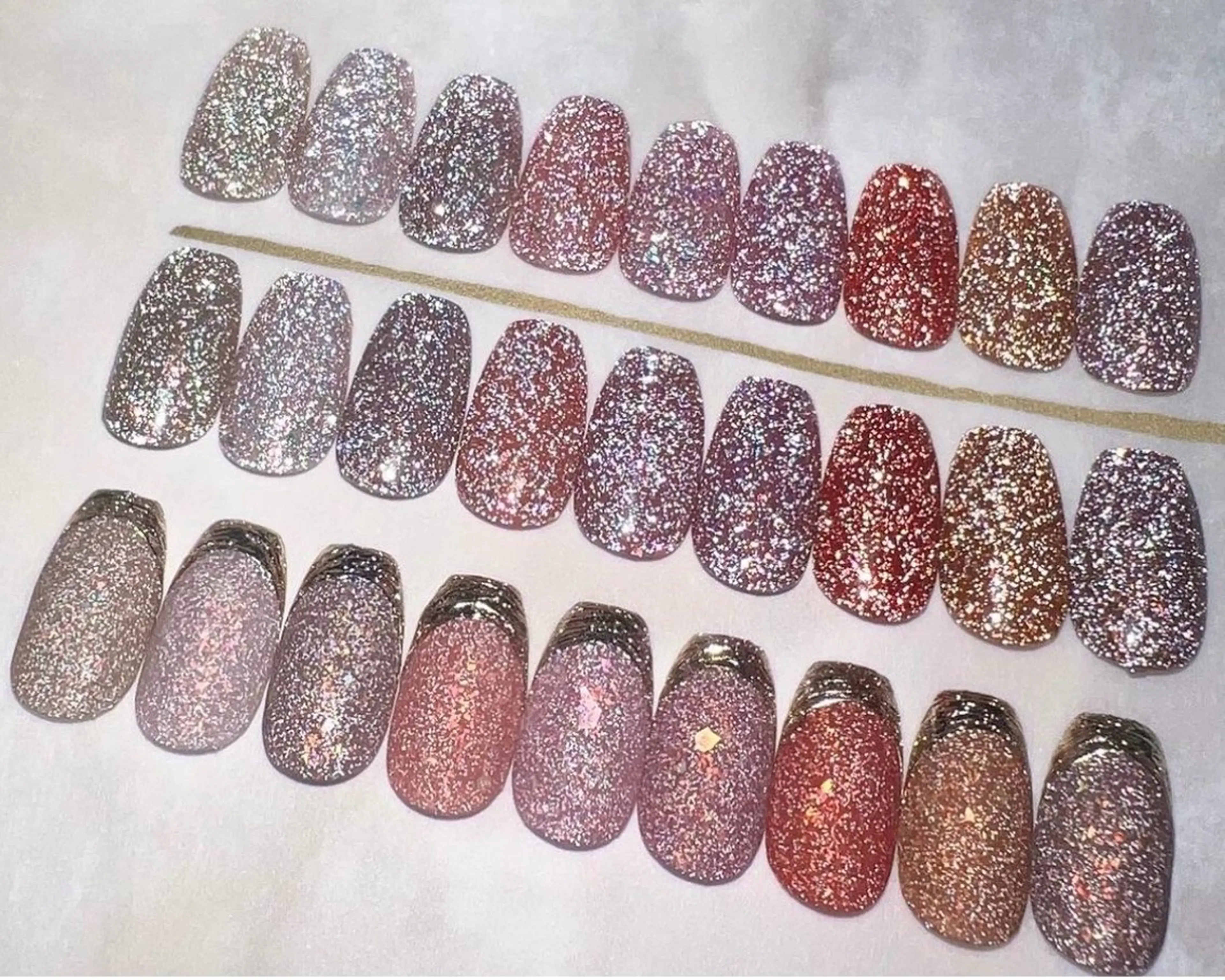 ハンド❣️SNS話題新入荷❣️とってもキラキラ👀✨💖MOMOFLASH💖の写真