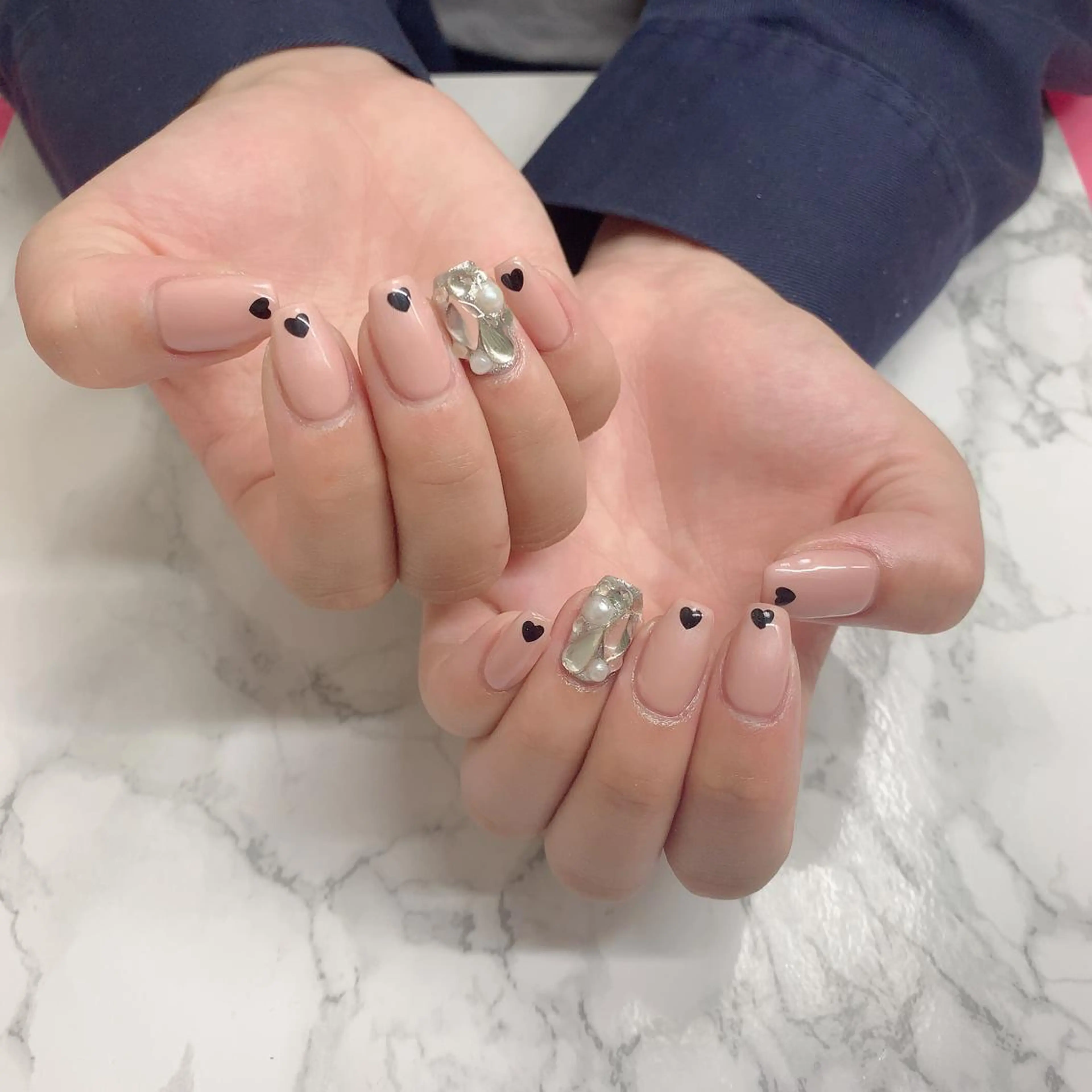 ネイル はな💎ネイル ワンホン、長さ出しのネイルデザイン