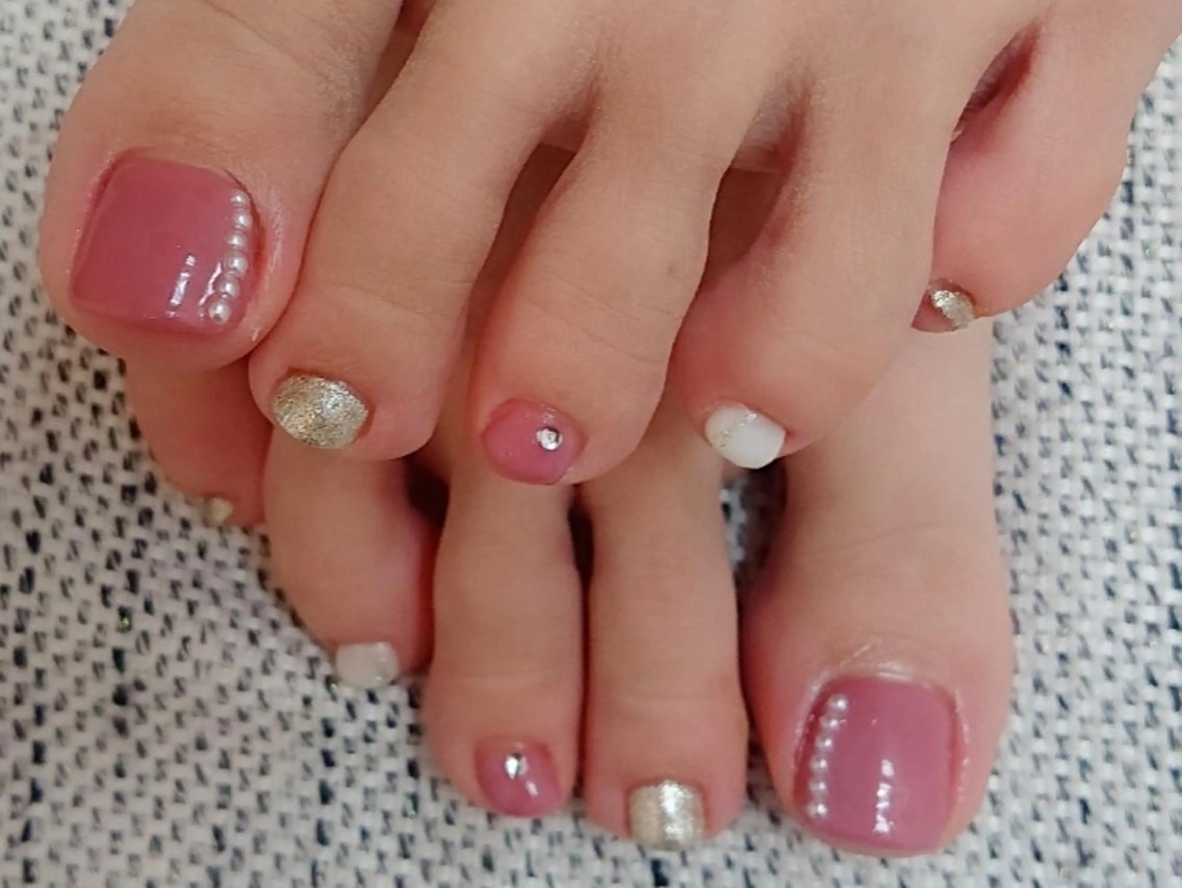 ネイル 🍒当日もOK🍒 𝑳𝑼𝑵𝑨花井のネイルデザイン