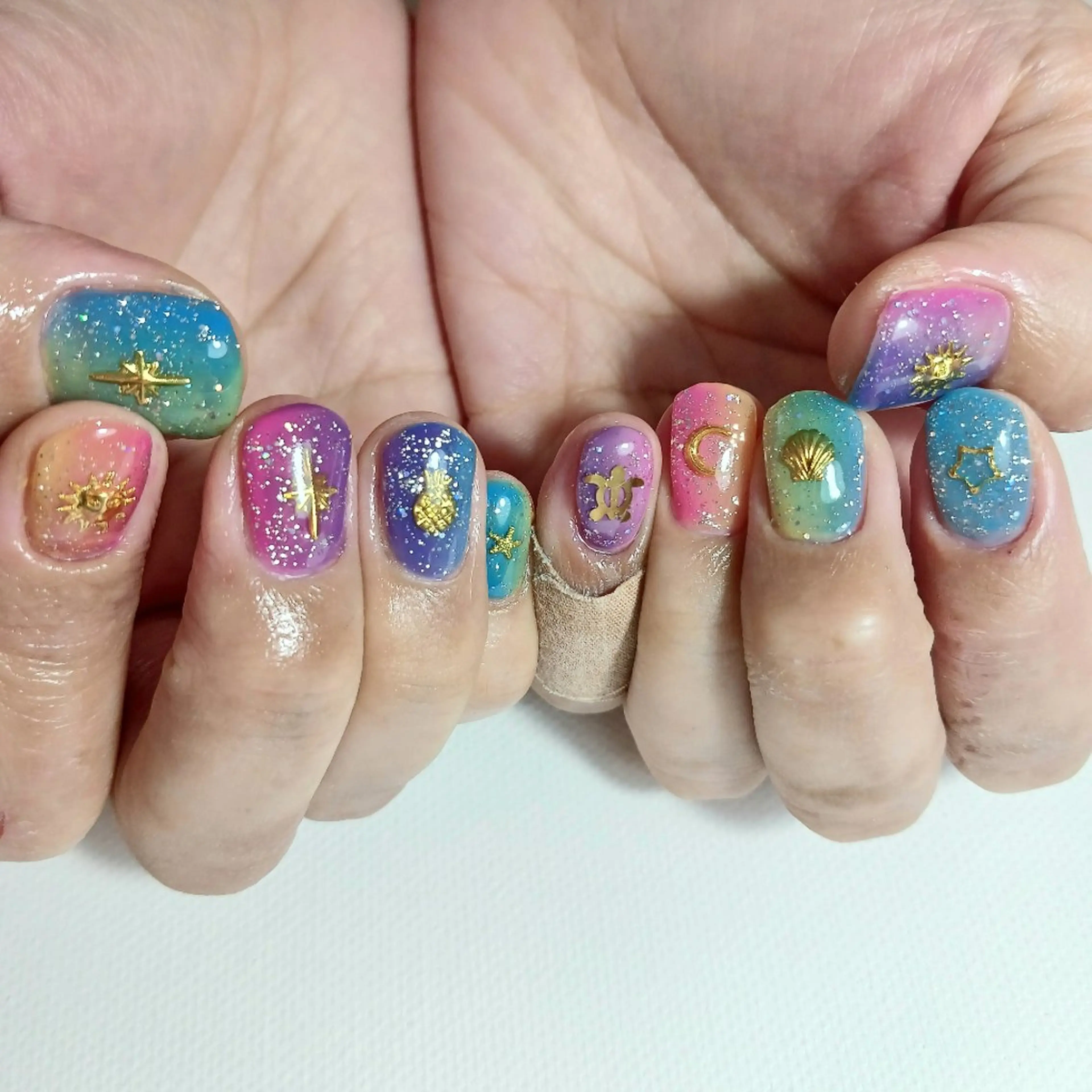 ネイル ジェルネイル グラデーション 持ち込み 夏ネイル ハンドネイル owlnail /持込みデザイン専門のネイルデザイン