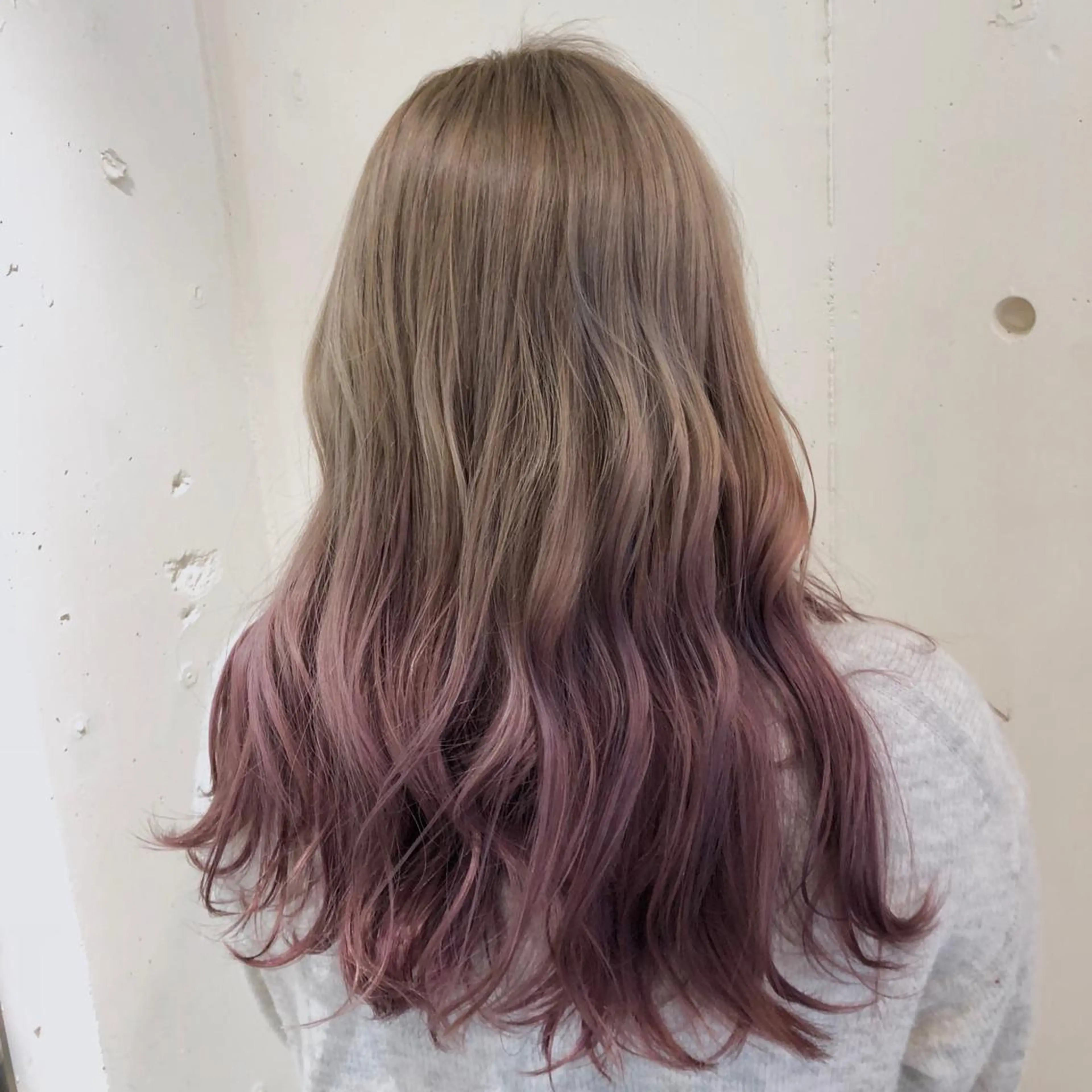 セミロング カラー パーマ ヘアアレンジ バレイヤージュ ベージュカラー ブリーチ 透明感カラー グラデーションカラー 【ツヤ髪美容師】 ツダケイスケのヘアスタイル