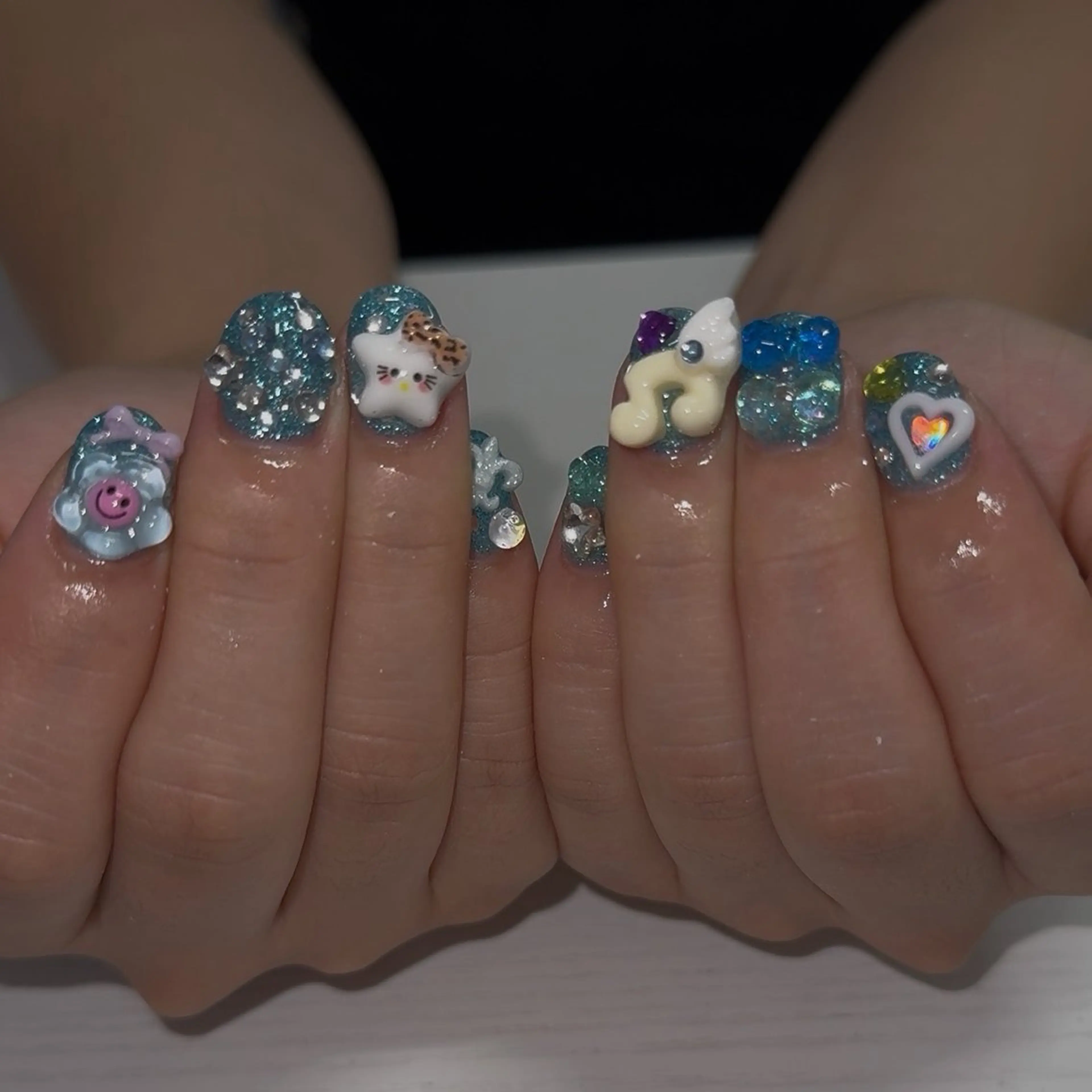 ネイル ハンドネイル Sarina ⋆⭒˚ mavieのネイルデザイン