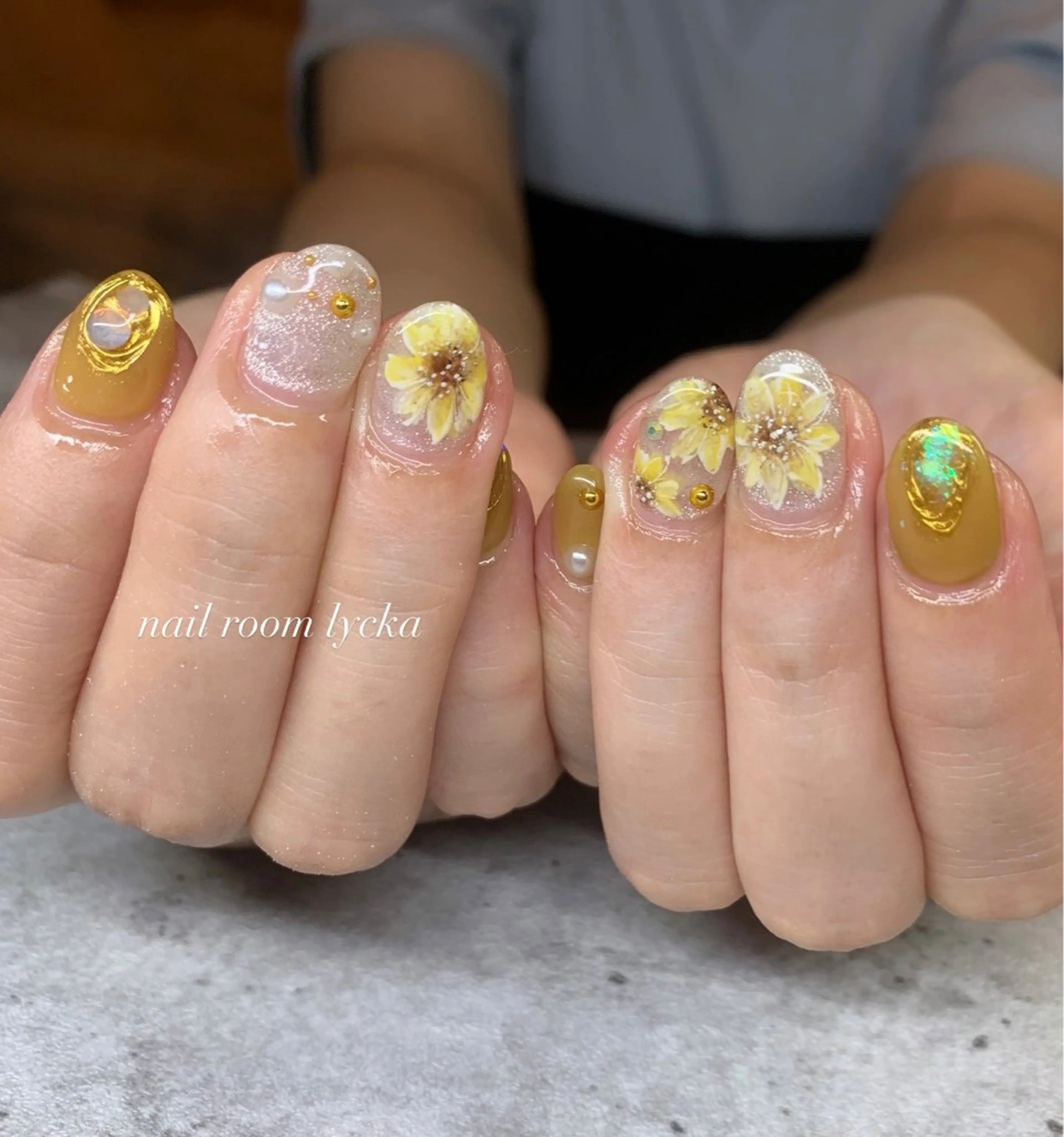 ネイル ﾈｲﾙﾙｰﾑﾘｯｶ 𝐦𝐚𝐲𝐮のネイルデザイン