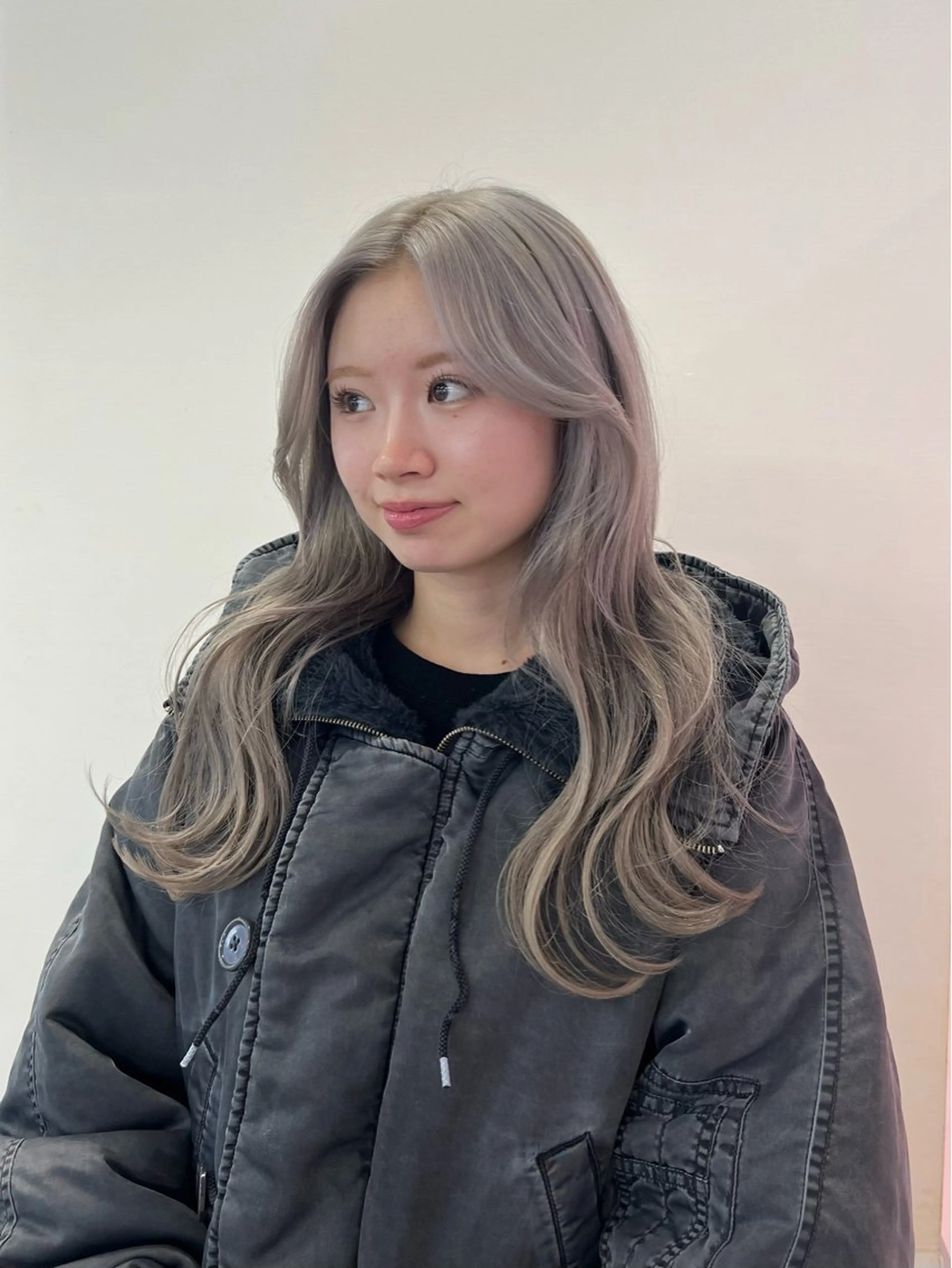 ブリーチ込みダブルカラー🌈(オンカラー込み)+オージュアトリートメント🫧の写真