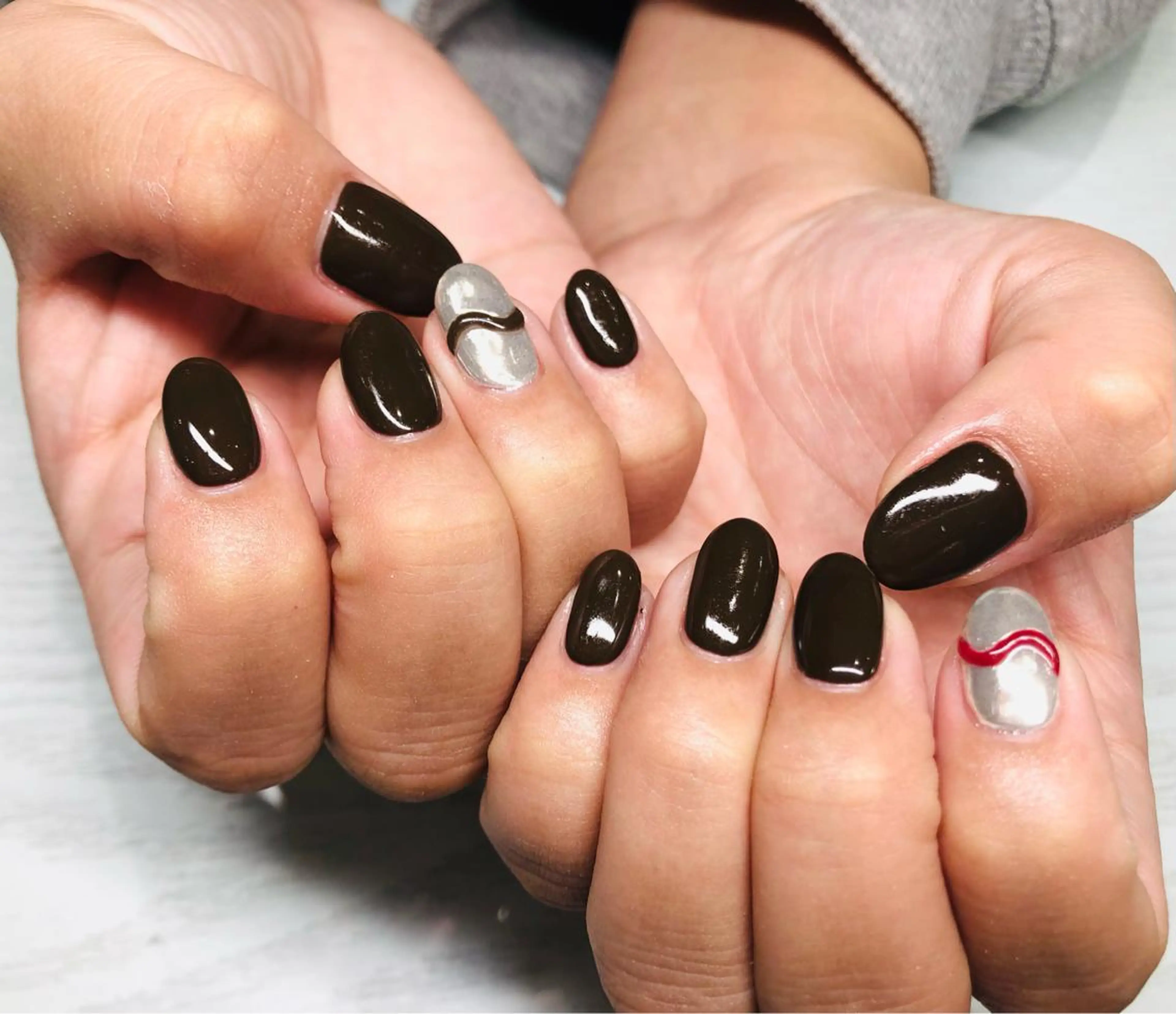 ネイル バレンタイン いちじゅう あおいのネイルデザイン