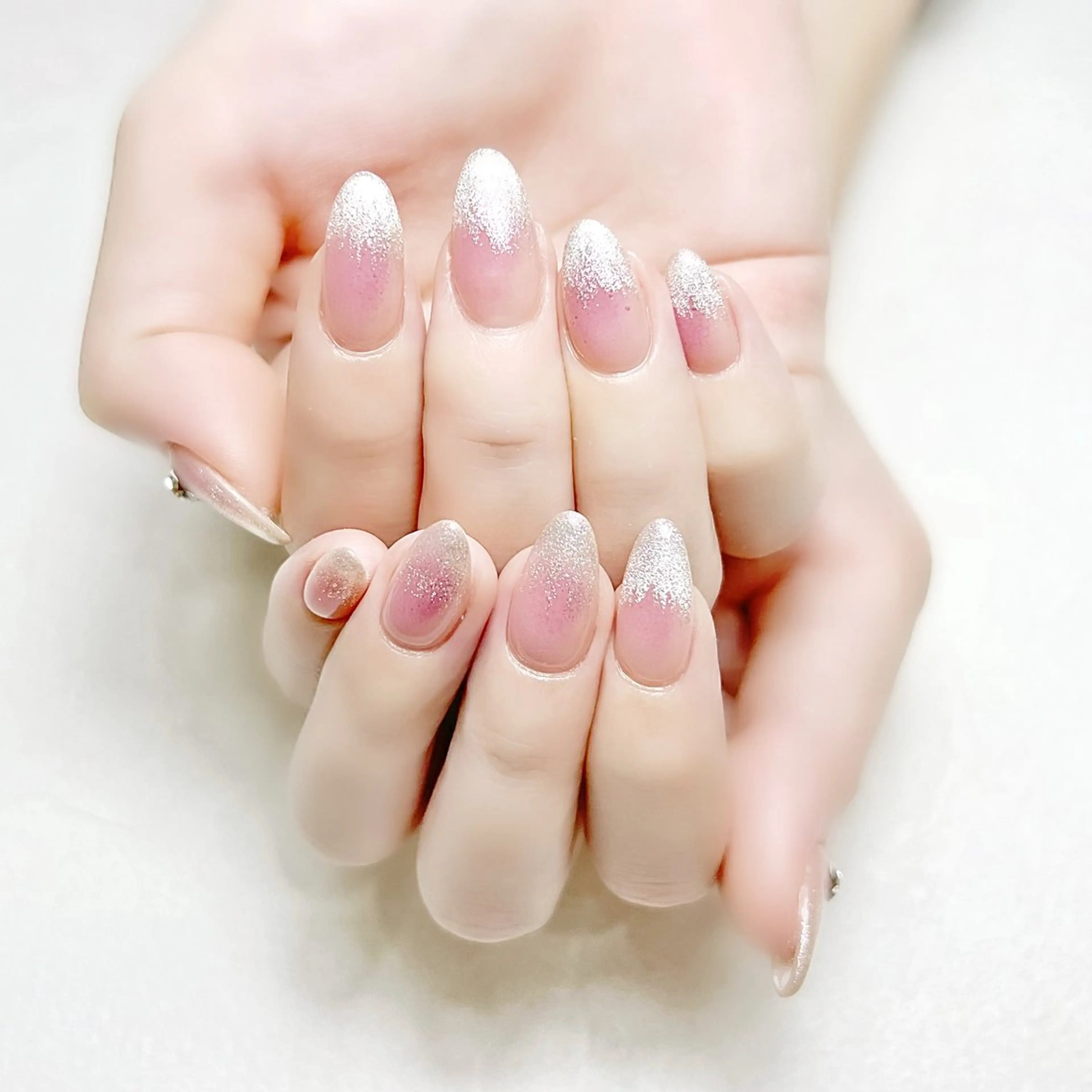 ネイル チークネイル マグネットネイル ピンク ワンホンネイル rouse nail RISATOのネイルデザイン