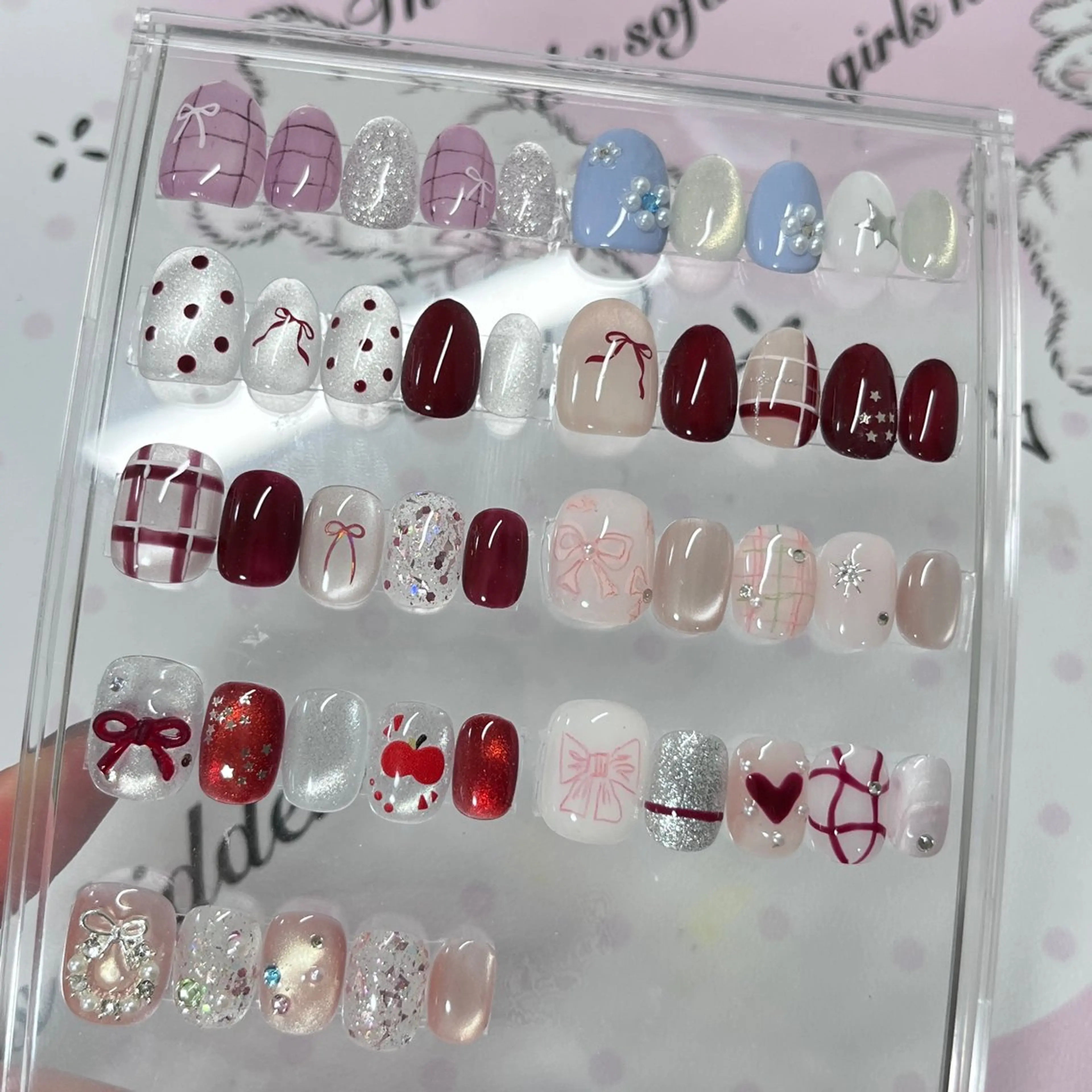 ネイル 韓国ネイル ロングネイル スカルプネイル 冬ネイル クリスマス ハンドネイル はなネイル所属・R_nail xixiのネイルデザイン