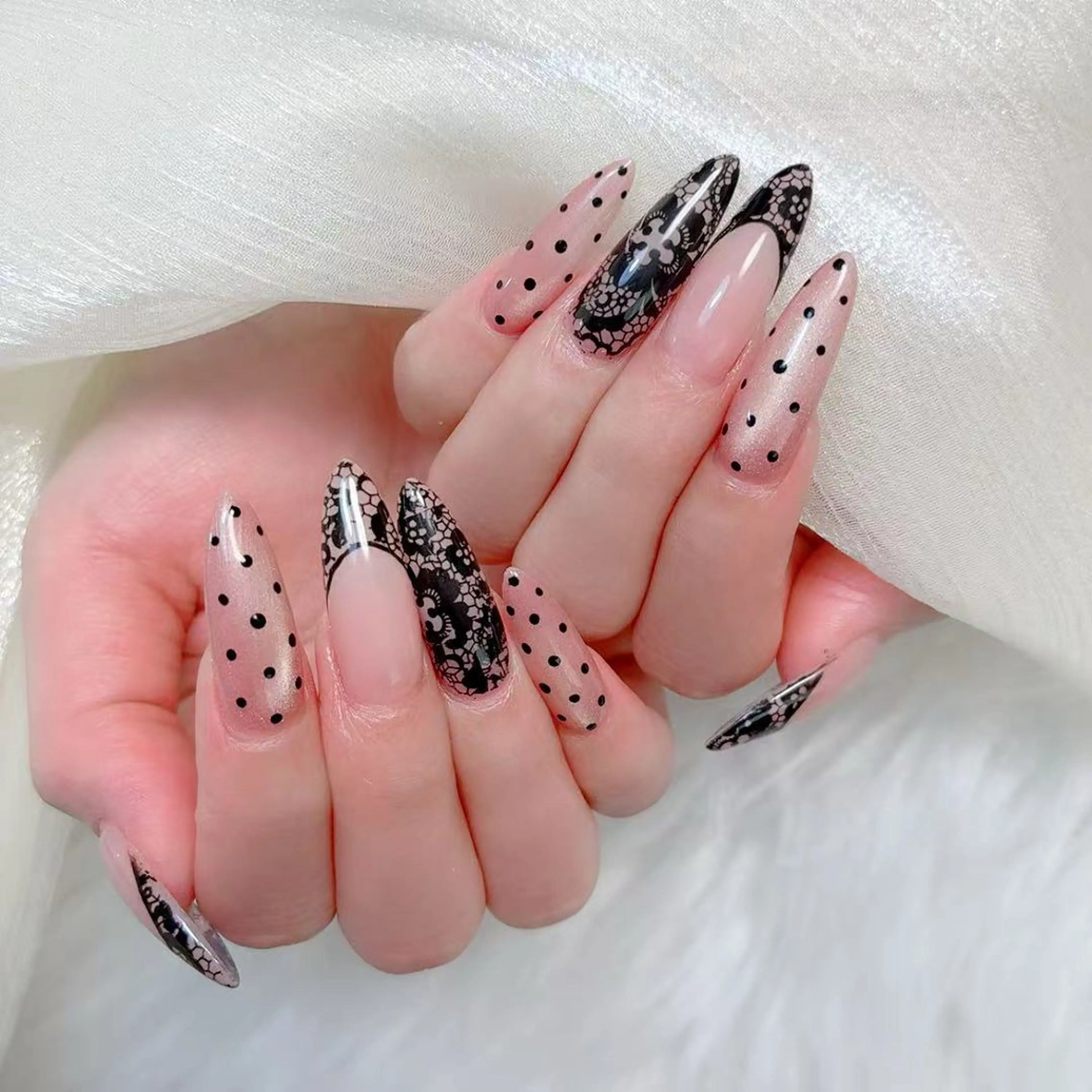 ネイル アニマル柄 チークネイル 成人式 フラッシュネイル フットネイル ハンドネイル B·U Nail大宮 長さだし専門店のネイルデザイン