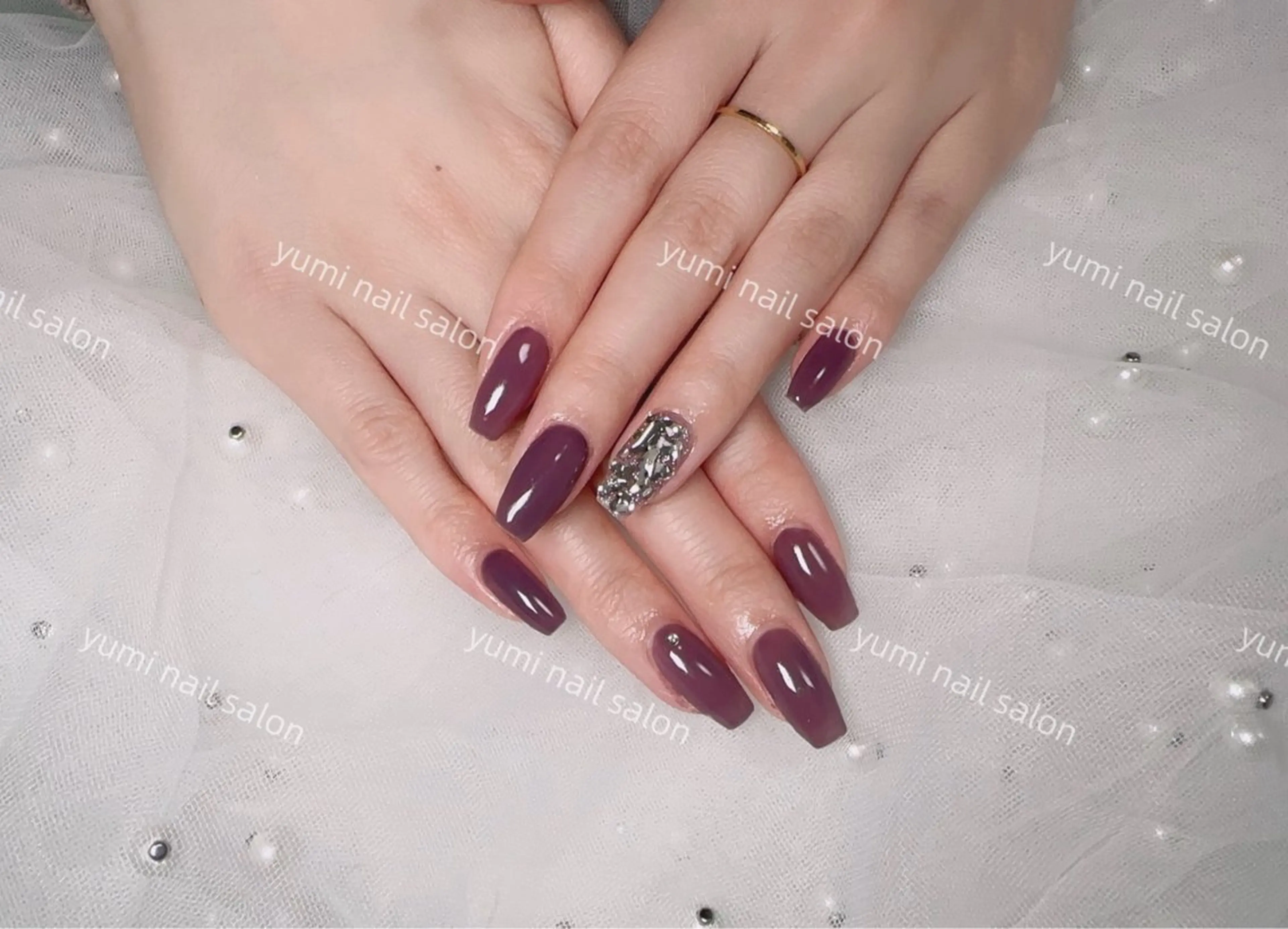 ネイル shineジェル& チップ長さだしのネイルデザイン