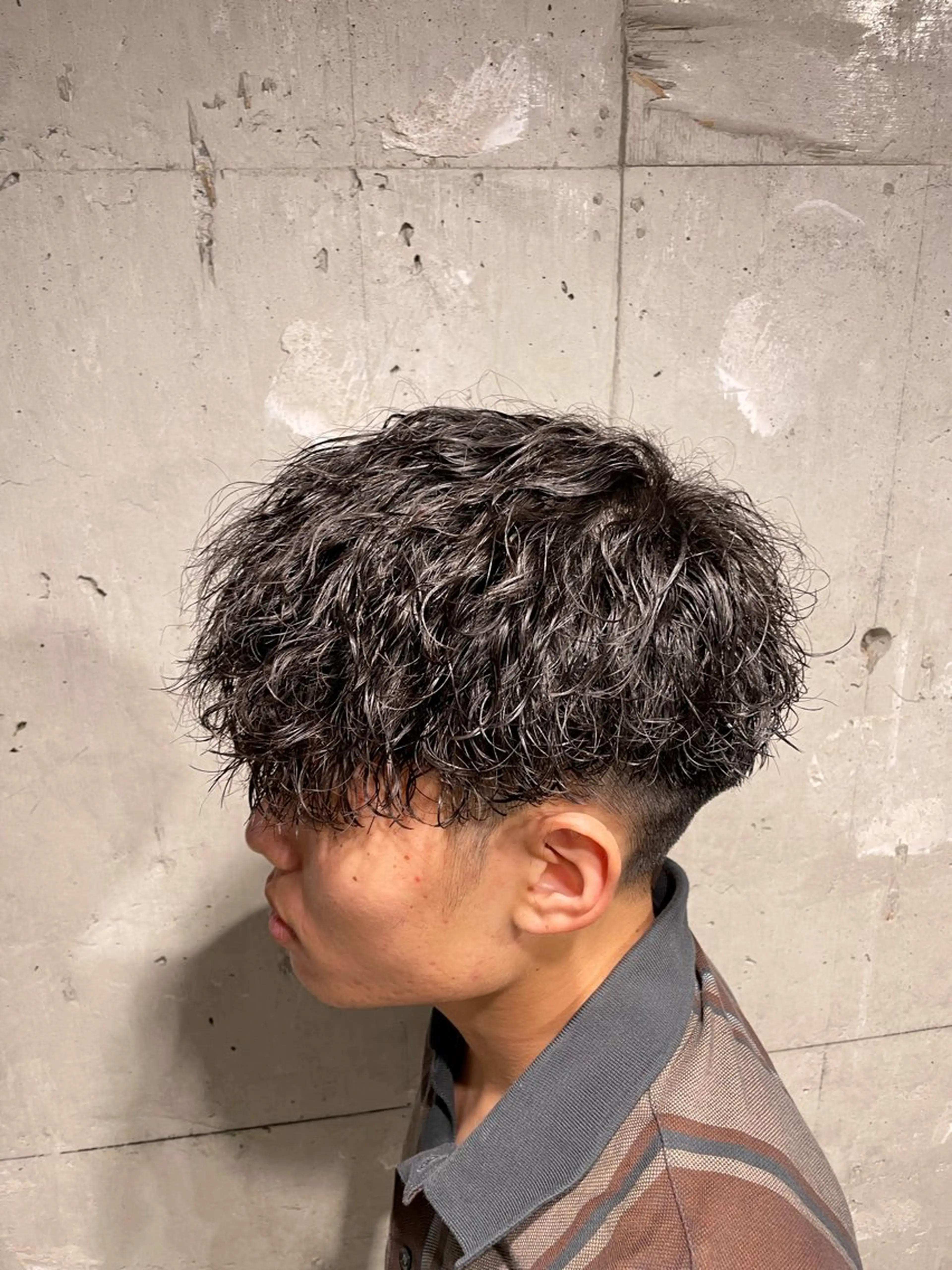 パーマ メンズ カット ヘアカラー トリートメント 艶髪/透明感🪽 DISCO🪽のヘアスタイル