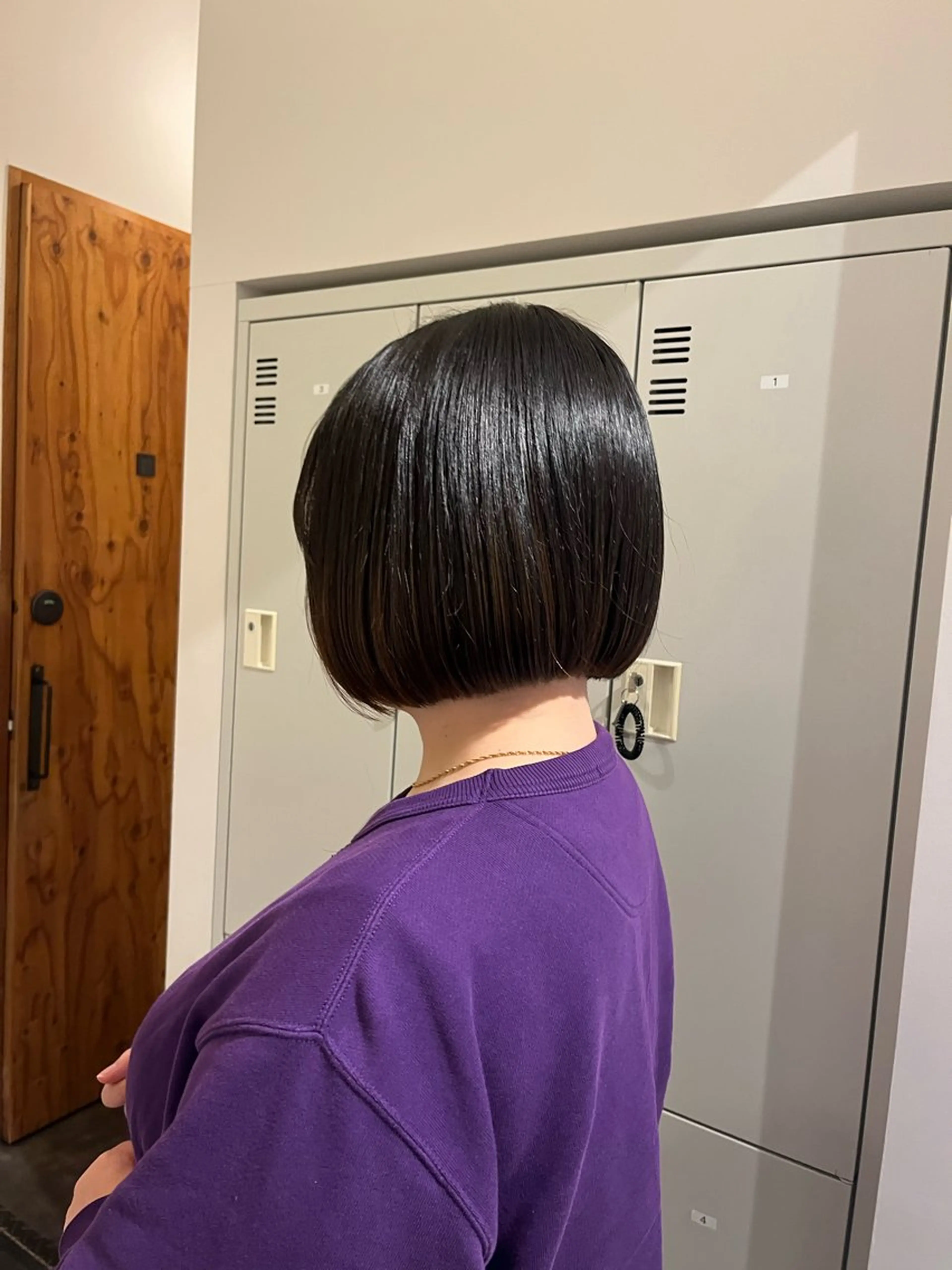 ショート ボブ カット 堀内 美那のヘアスタイル