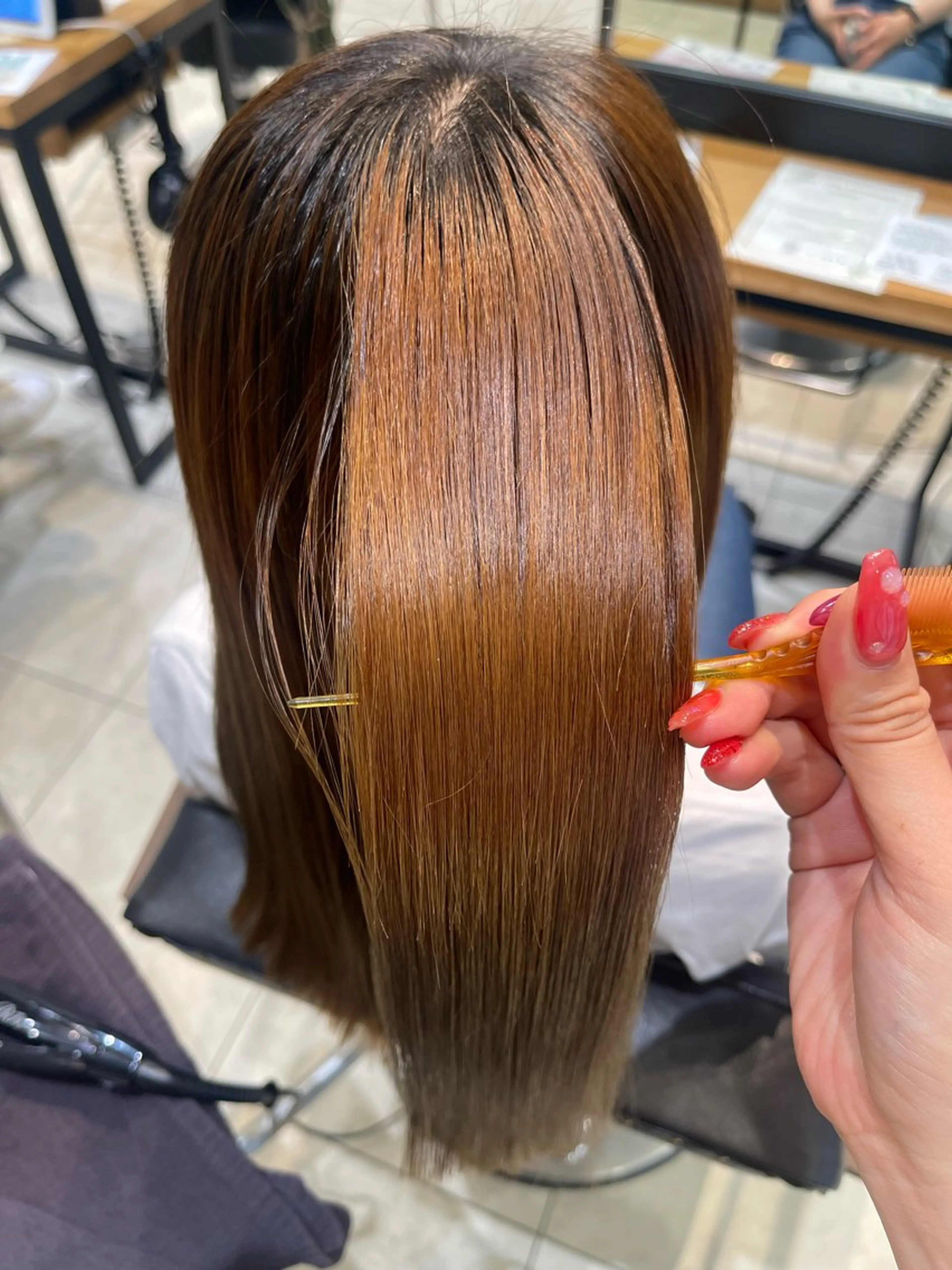 ロング 縮毛矯正・髪質改善・ ストレート🌻ゆいのヘアスタイル