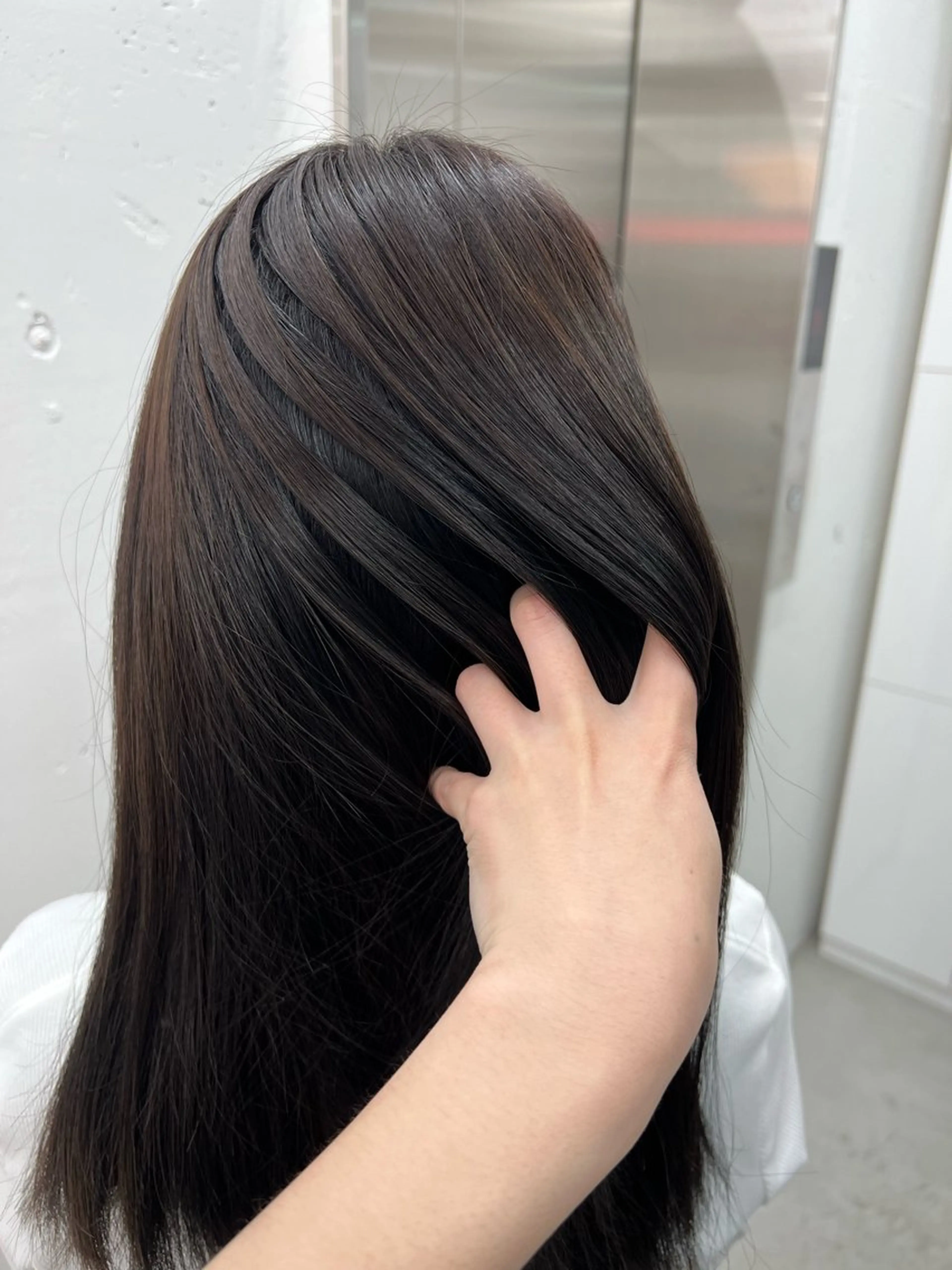 セミロング カラー 透明感カラー トリートメント あすか JILLSTUDIOのヘアスタイル