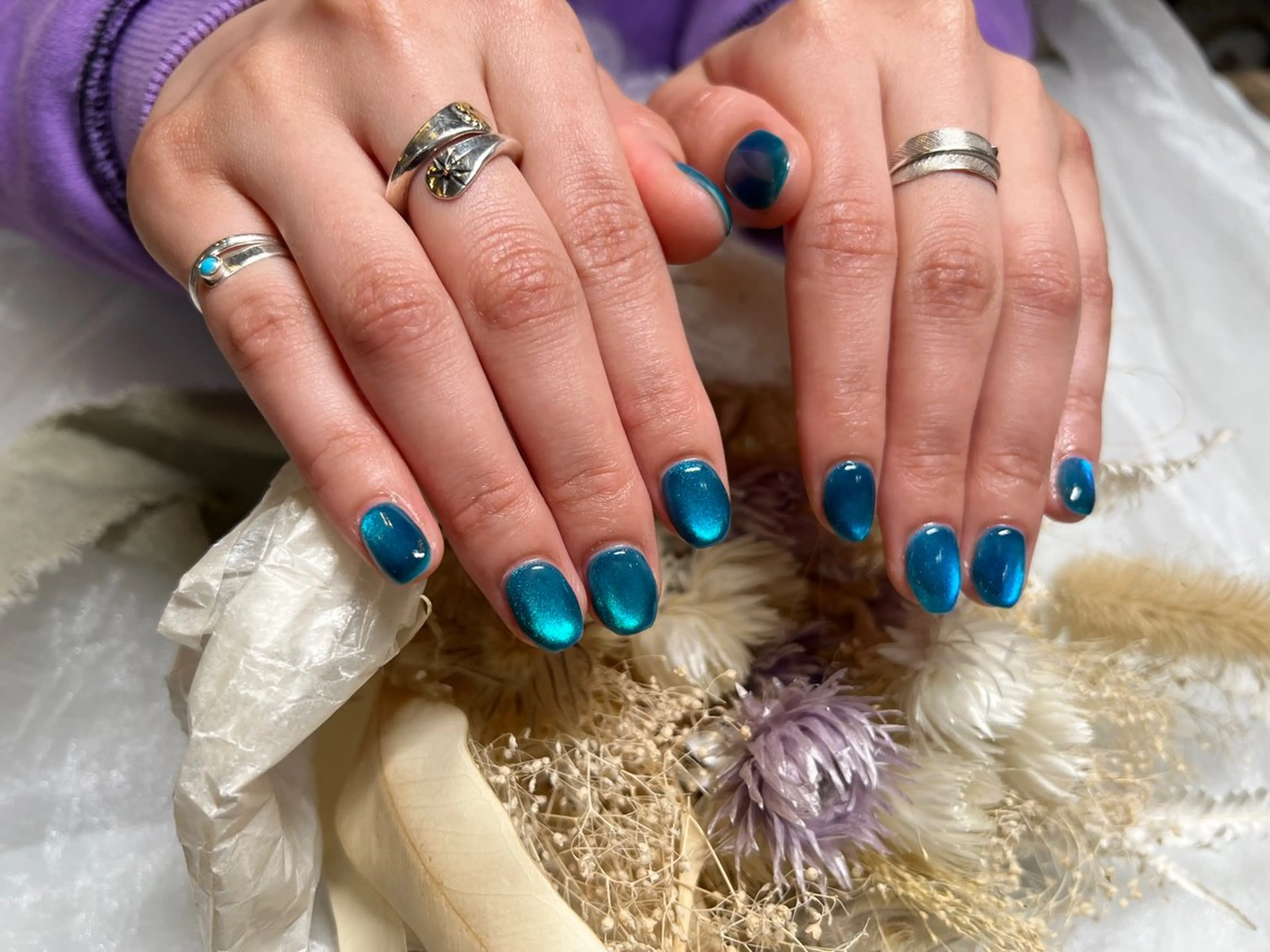 ネイル ブルー マグネットネイル ハンドネイル salon de 4H(サロンドフォーエイチ)所属・大貫 蓮衣のネイルデザイン