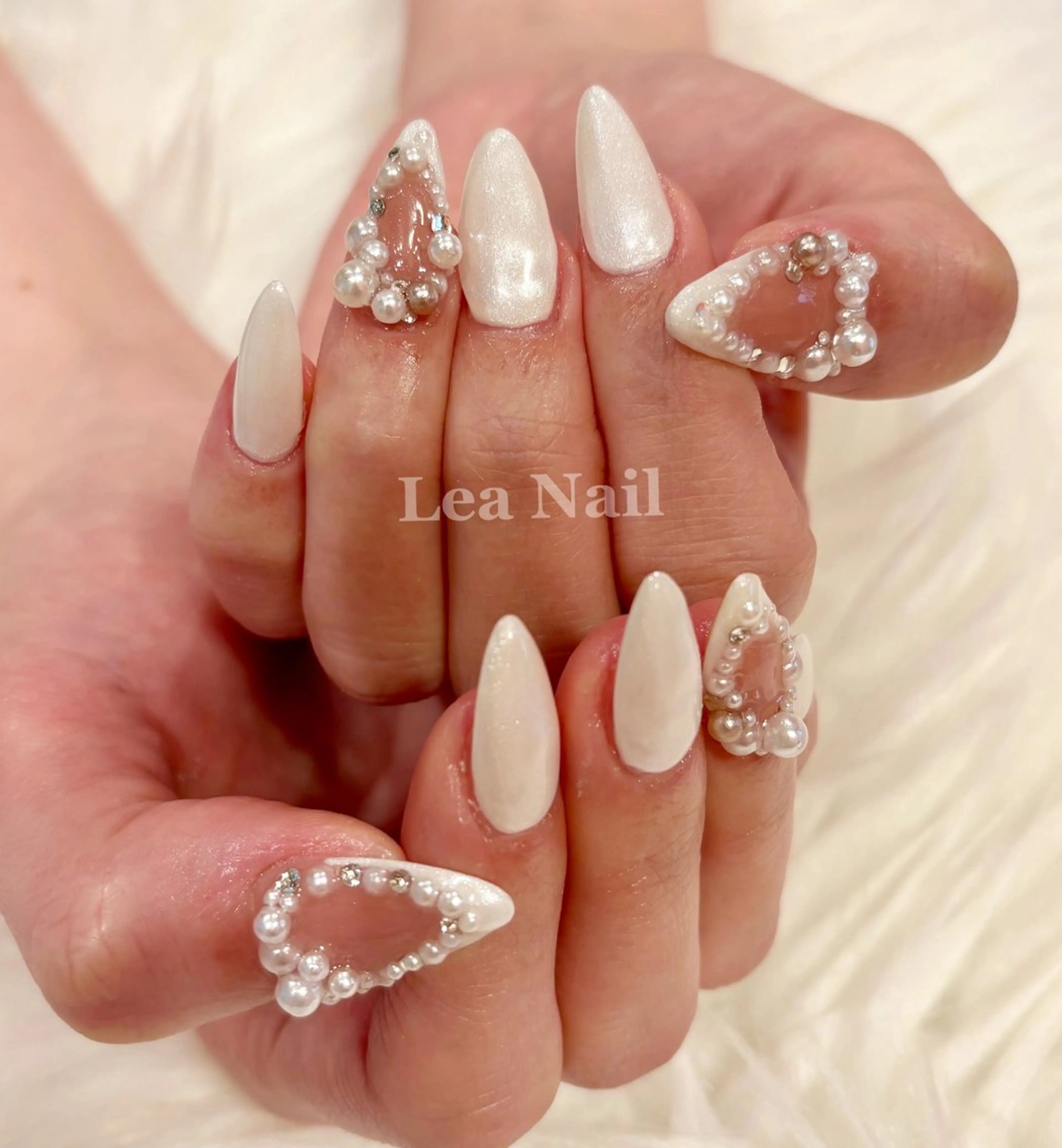 ネイル シンプルネイル ブライダルネイル Lea Nailのネイルデザイン