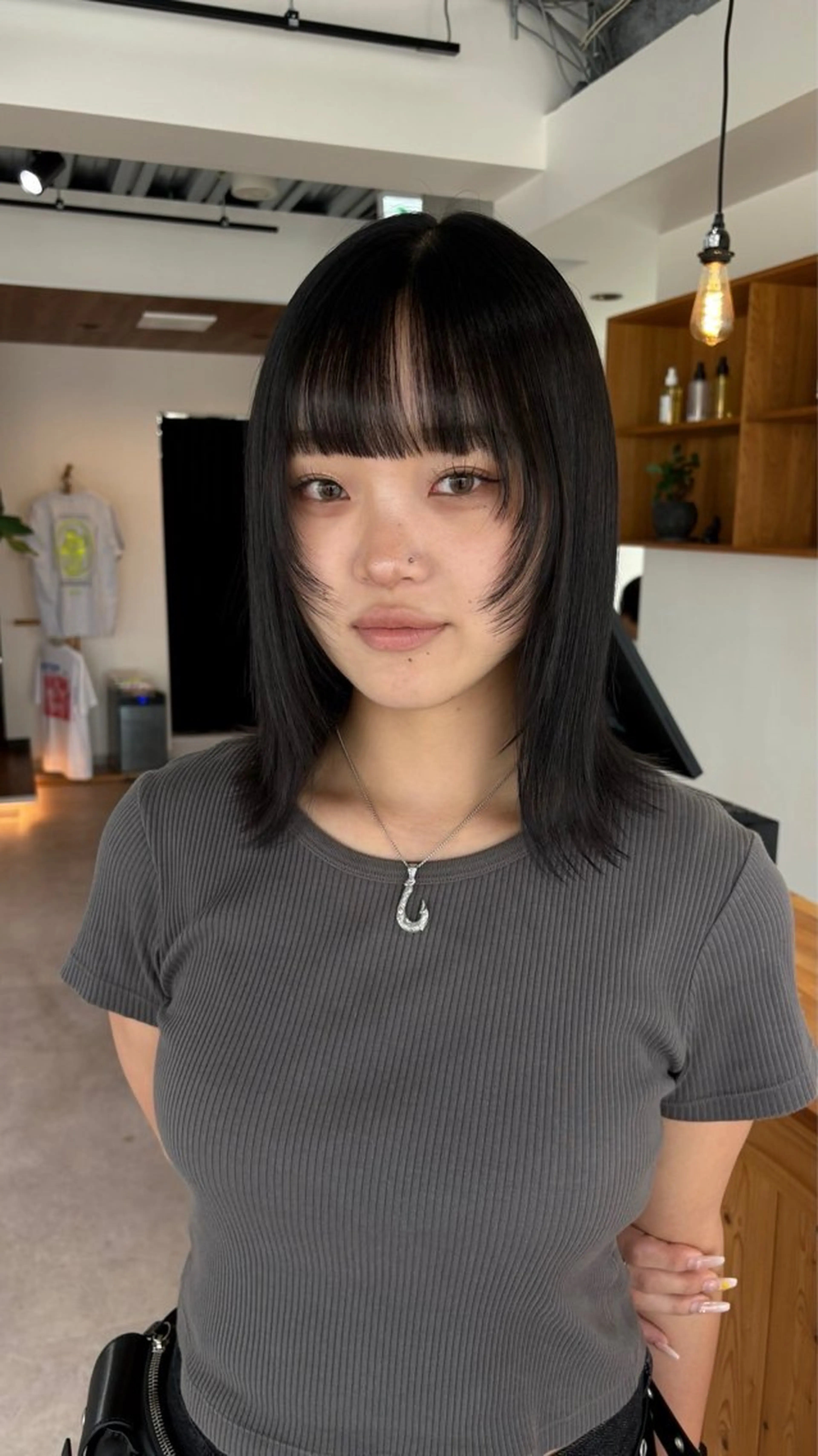 カラー aina / n.w.hのヘアスタイル