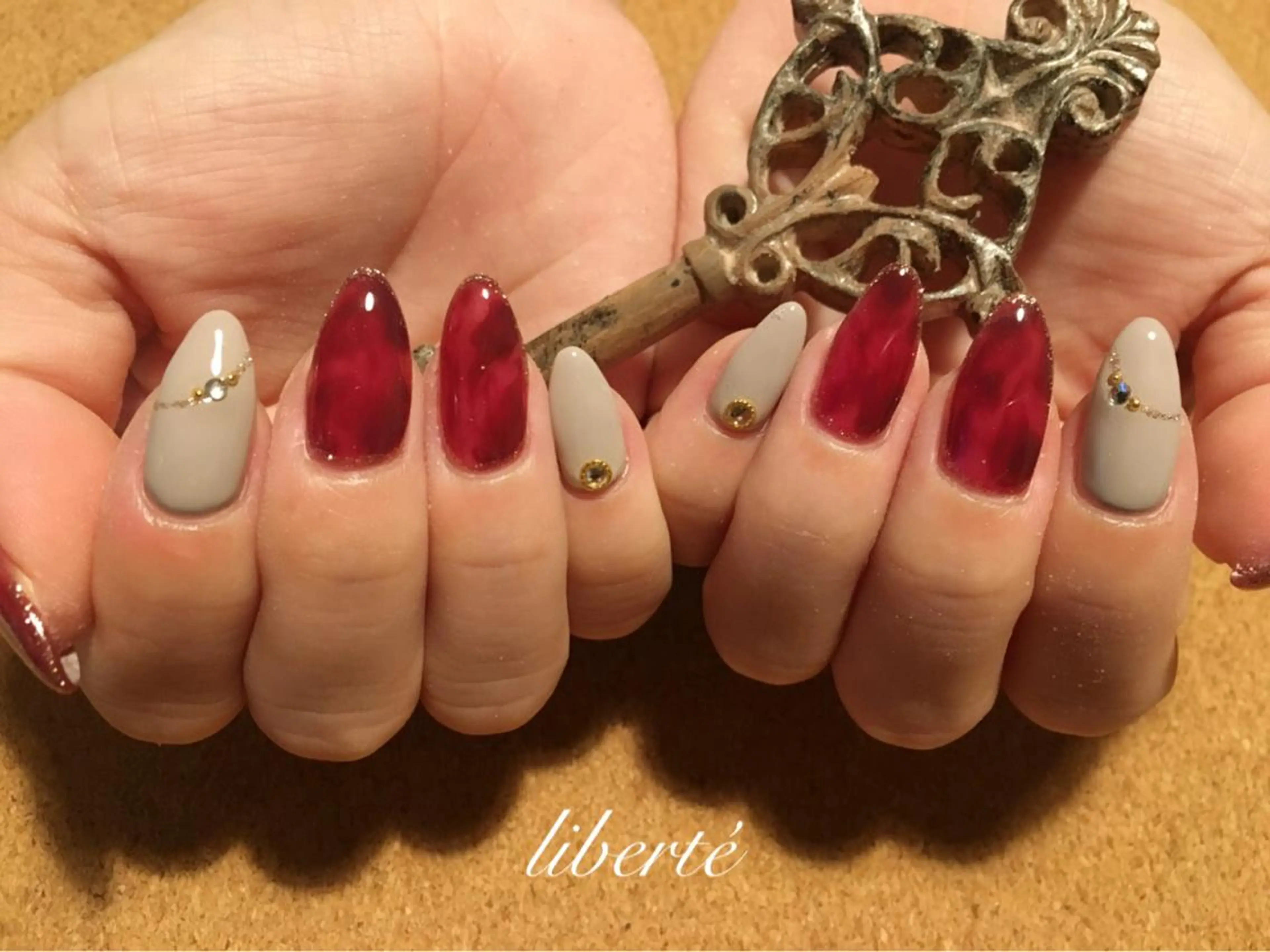 ネイル liberté (リベルテ)のネイルデザイン