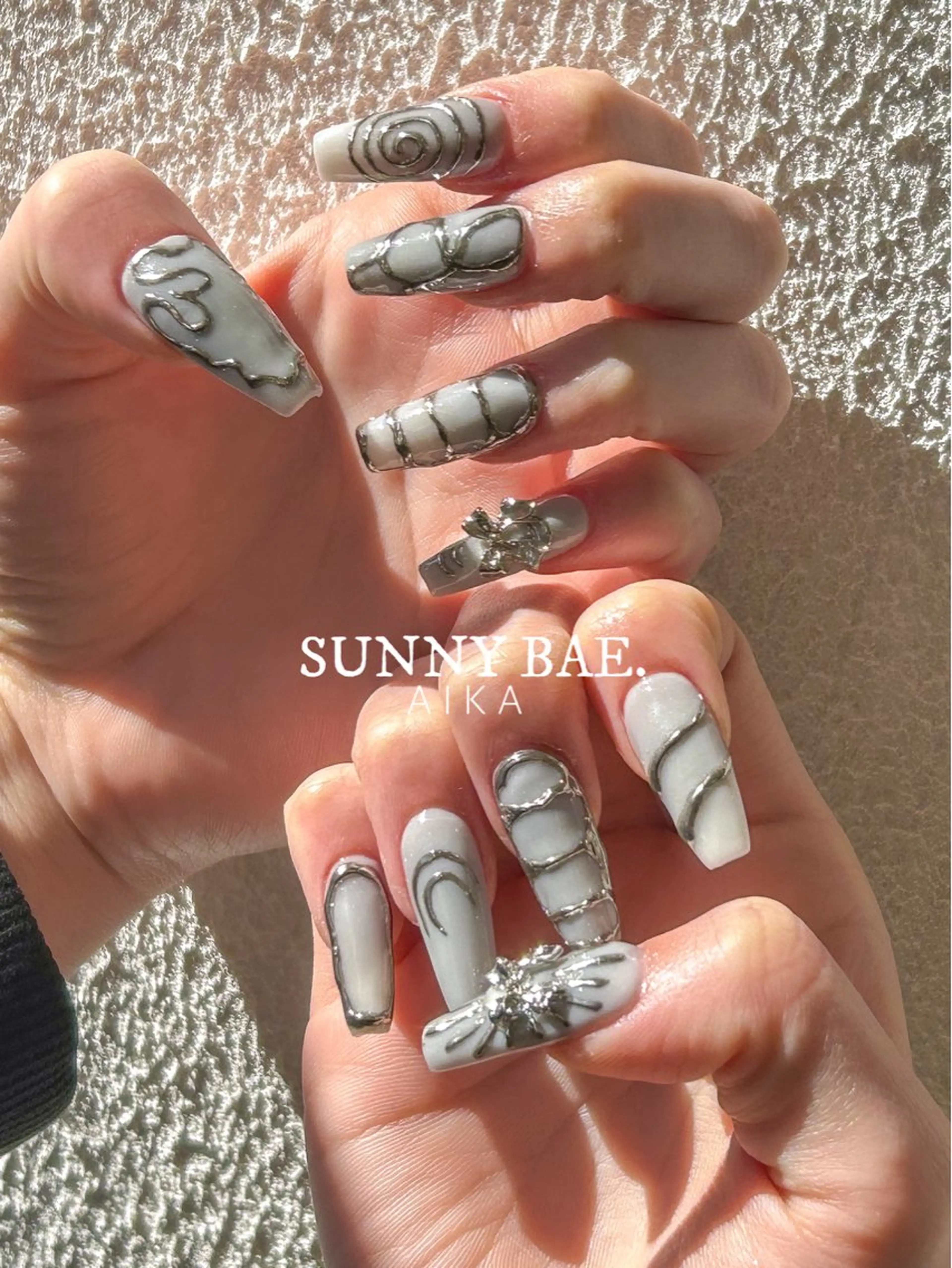 ネイル グラデーション ロングネイル ミラーネイル スカルプネイル Made By AIKAのネイルデザイン