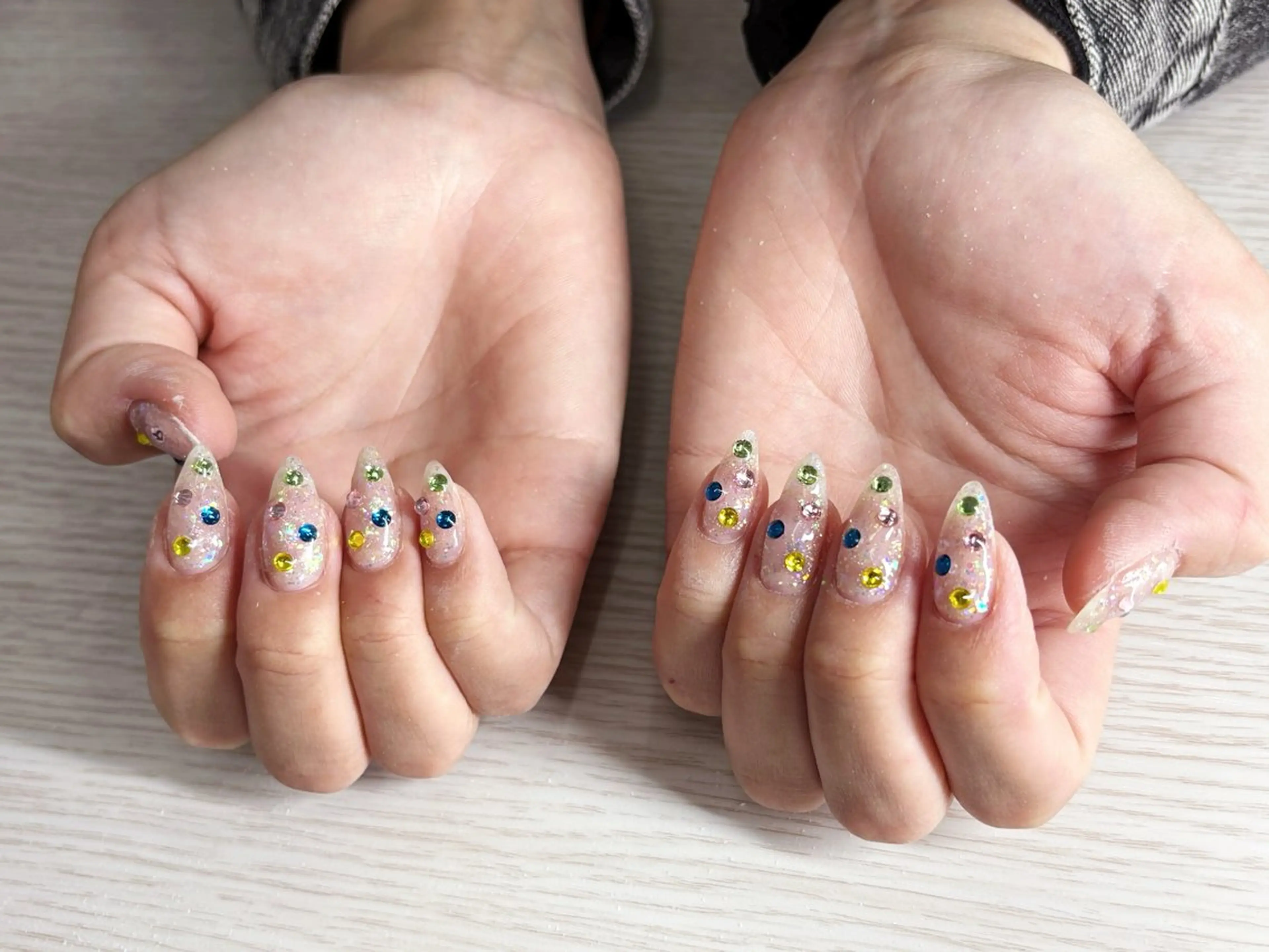 ネイル TRU NAIL & EYE 池袋店所属・本田 麻尋のネイルデザイン